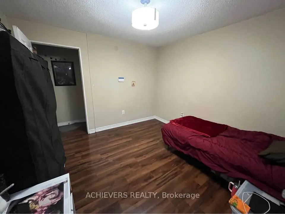 3590 Kaneff Crescent #507