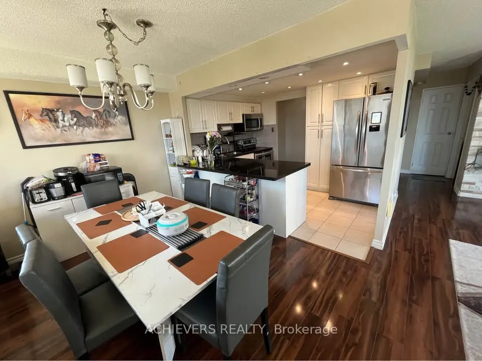 3590 Kaneff Crescent #507