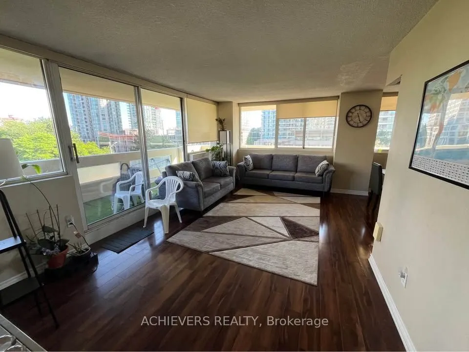 3590 Kaneff Crescent #507