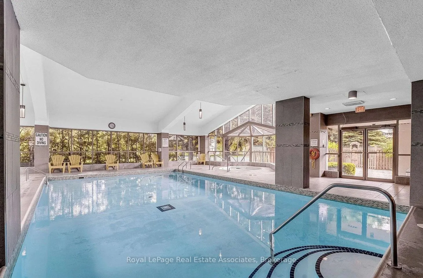 75 King Street E #1611