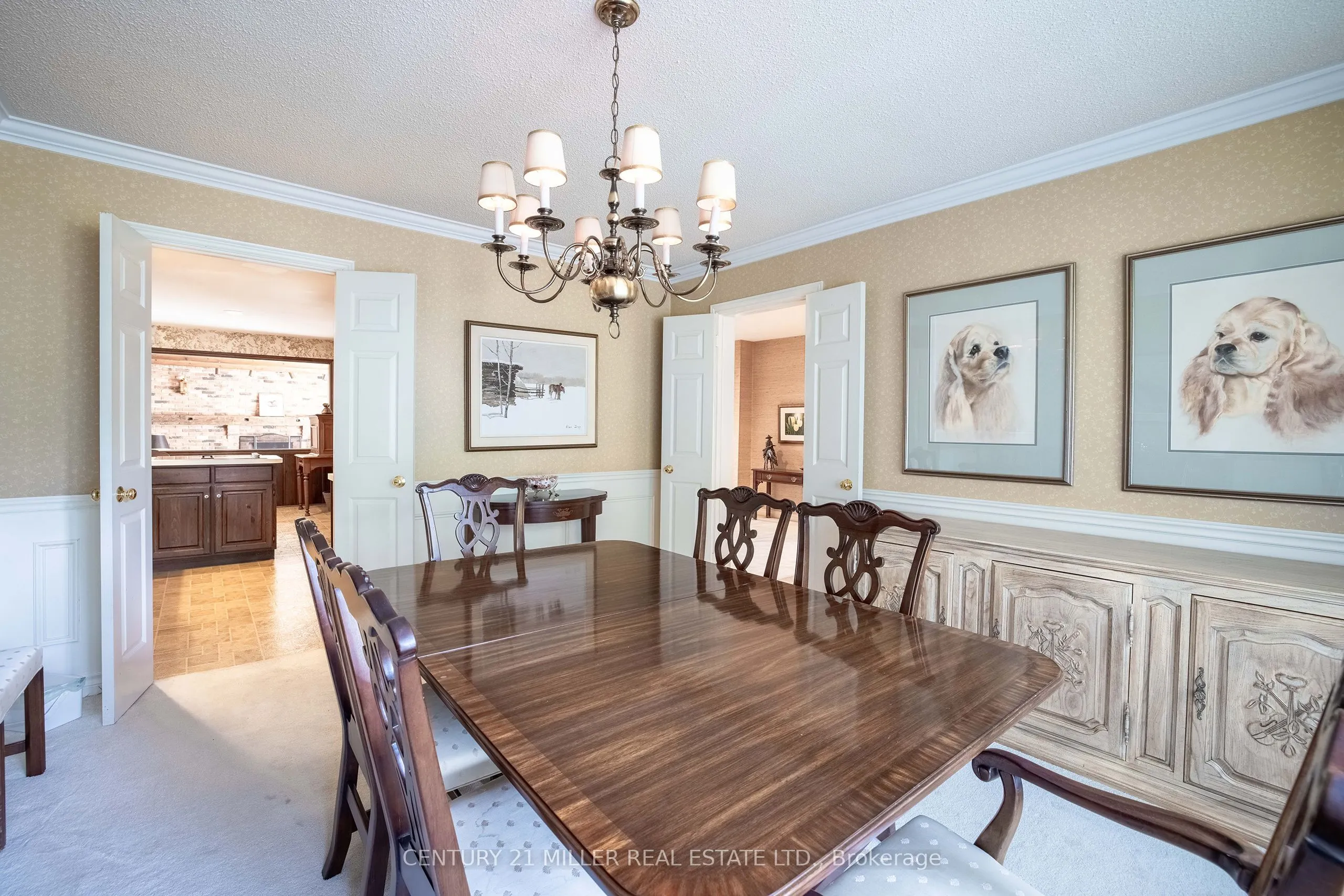 16 Colonial Crescent