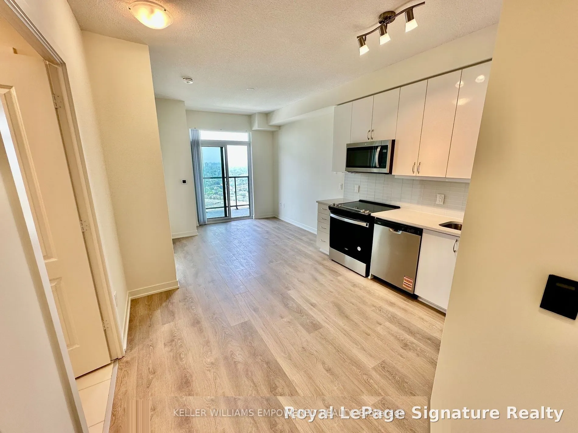 38 Annie Craig Drive #4809