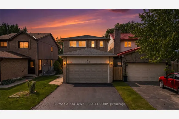 668 Greycedar Crescent