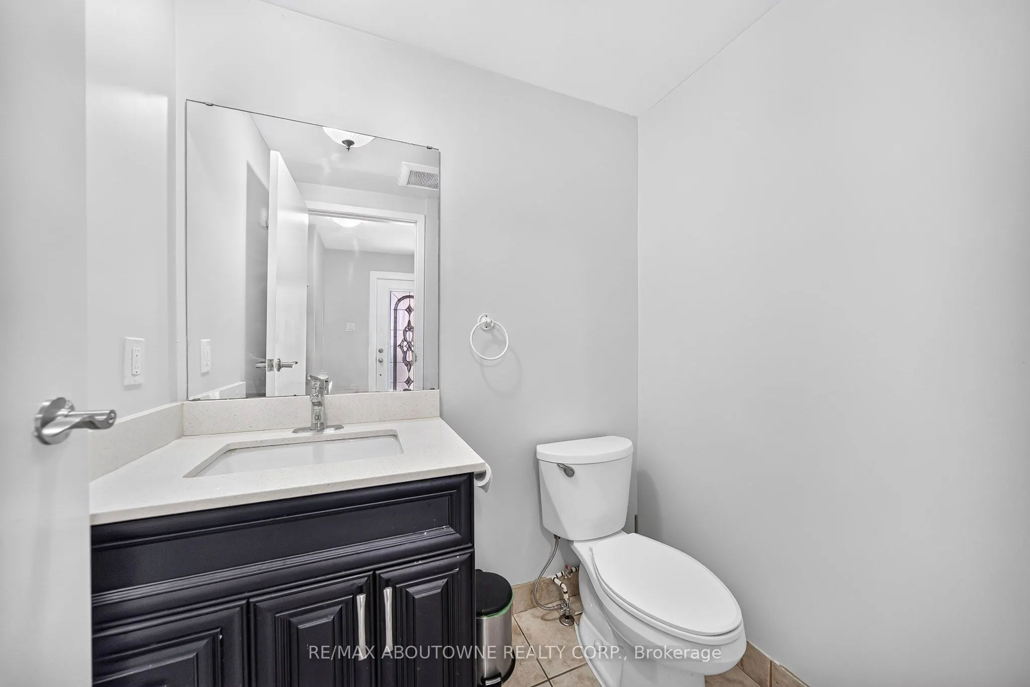 668 Greycedar Crescent