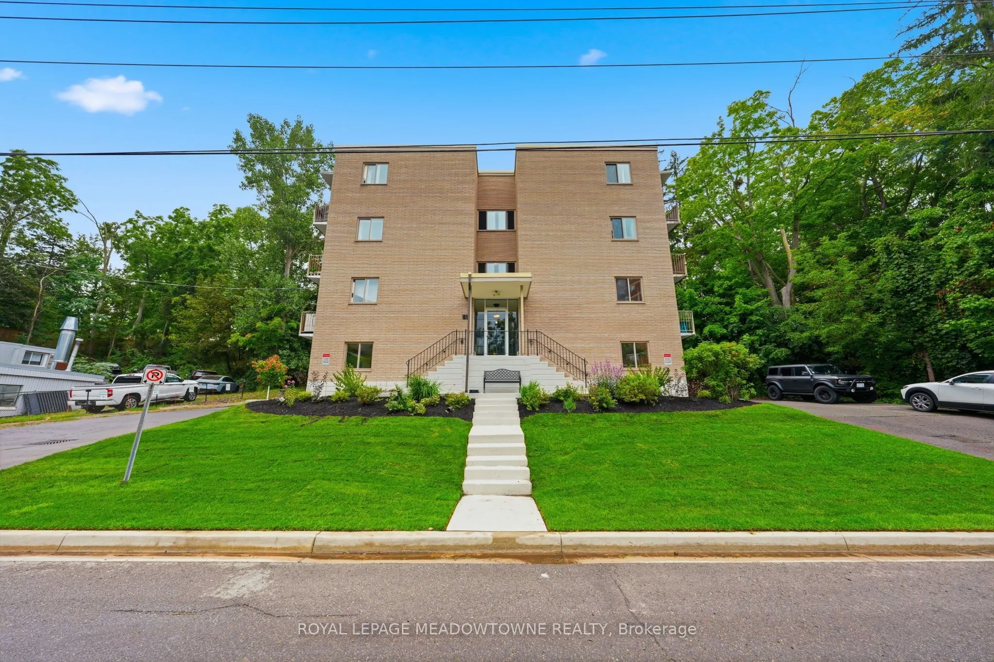 49 Park Avenue #301