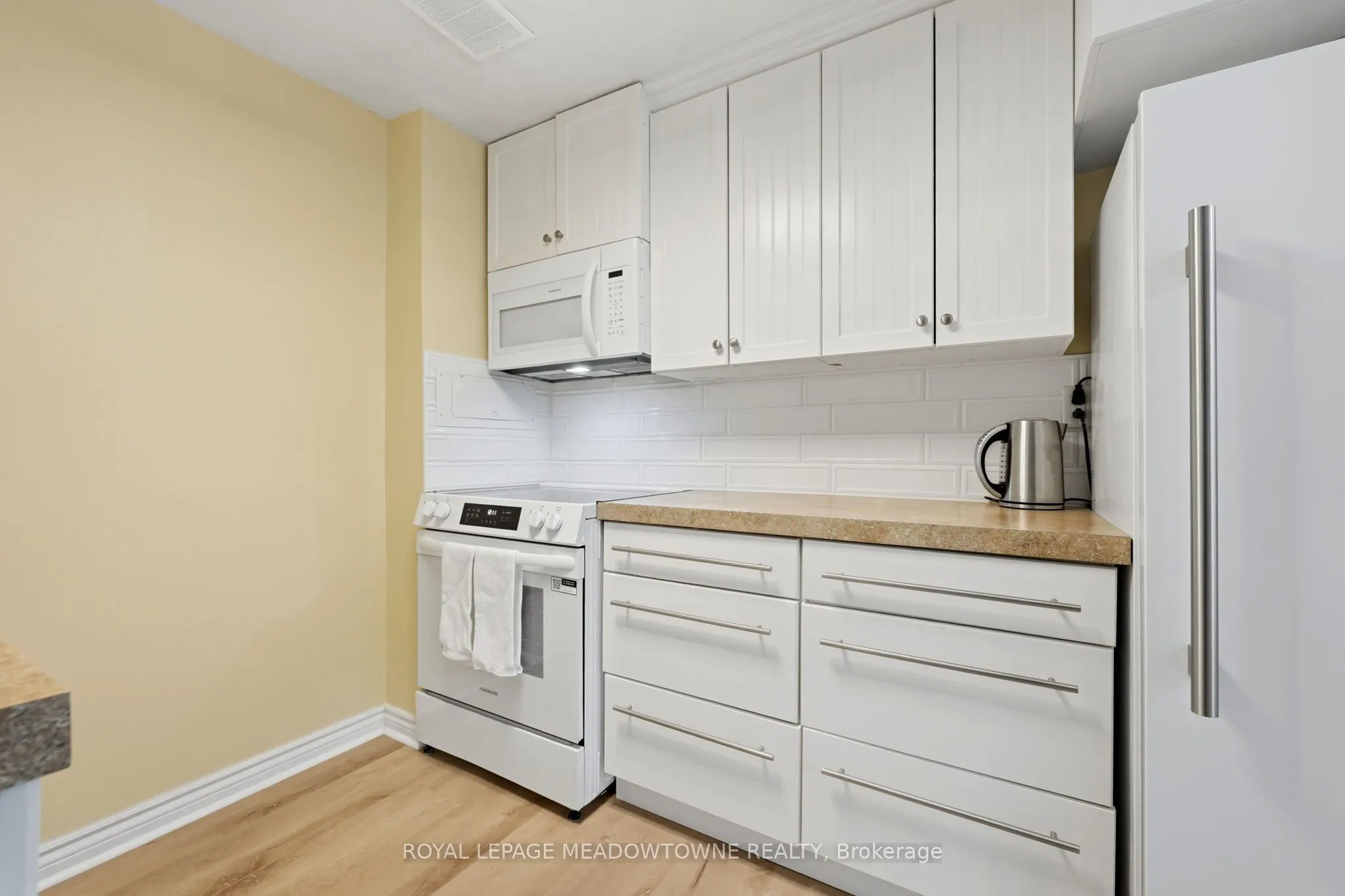 49 Park Avenue #301
