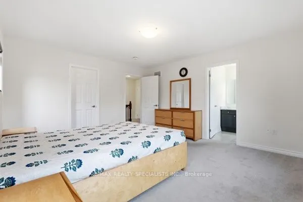 542 Remembrance Road