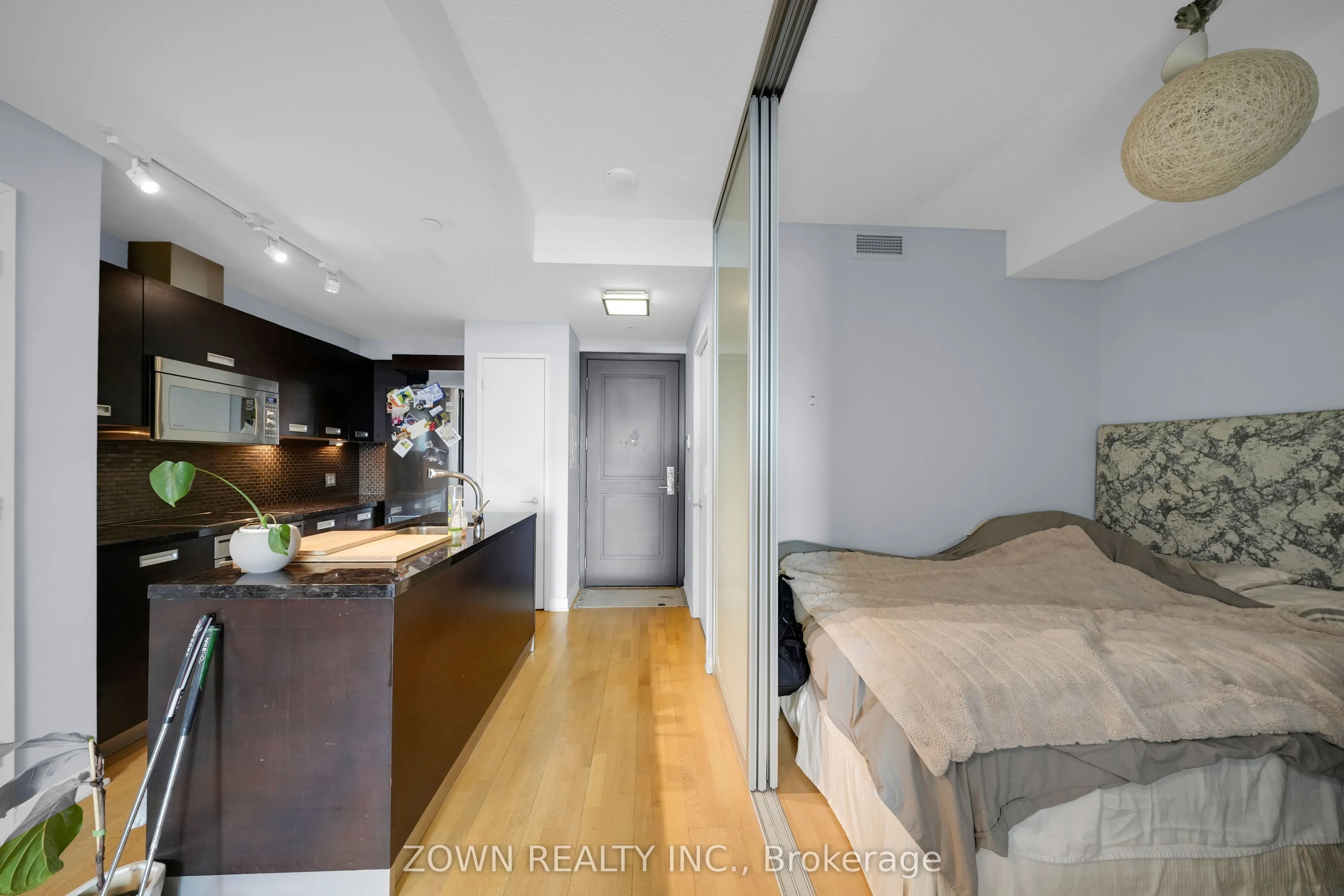 88 Park Lawn Road #1002
