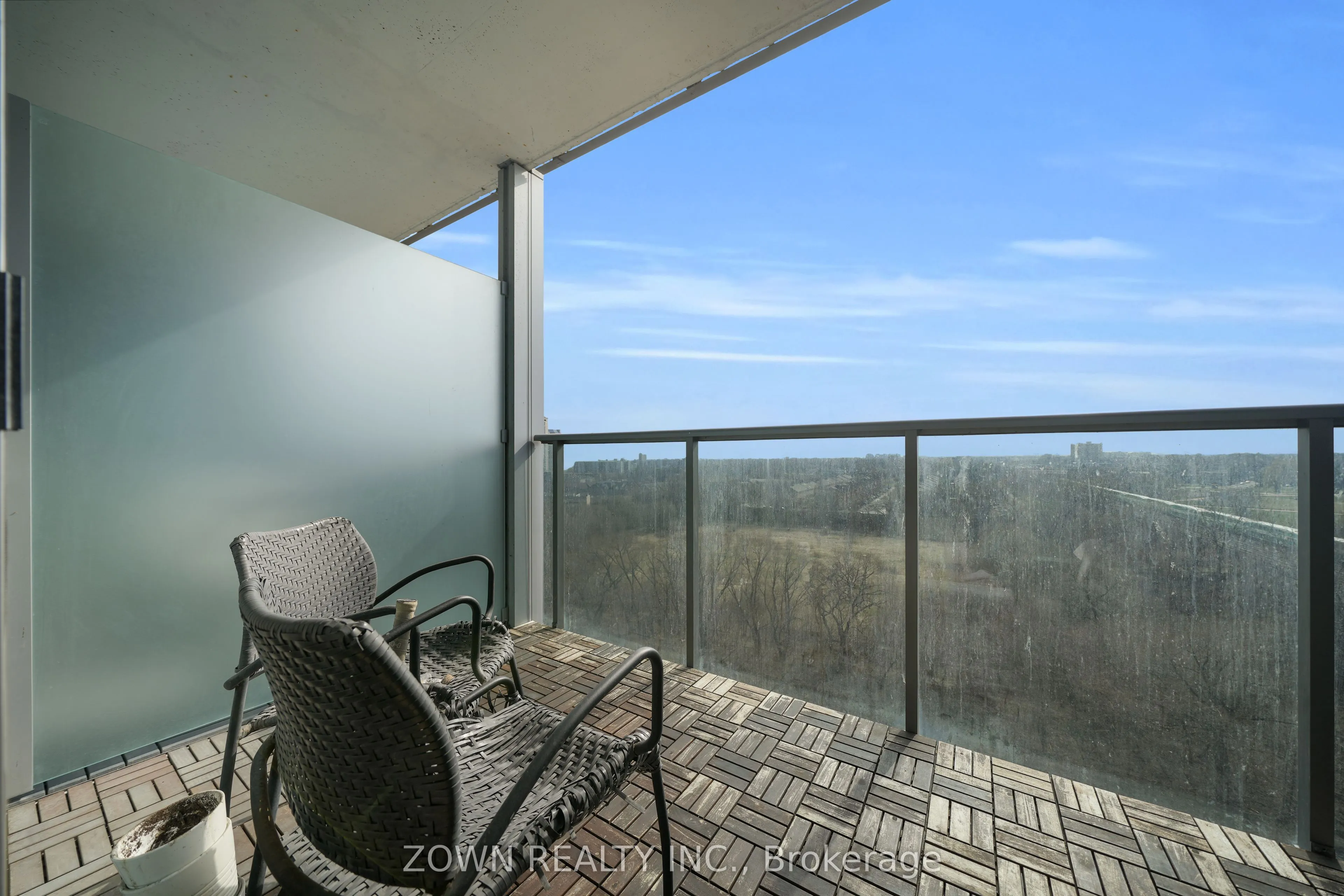 88 Park Lawn Road #1002