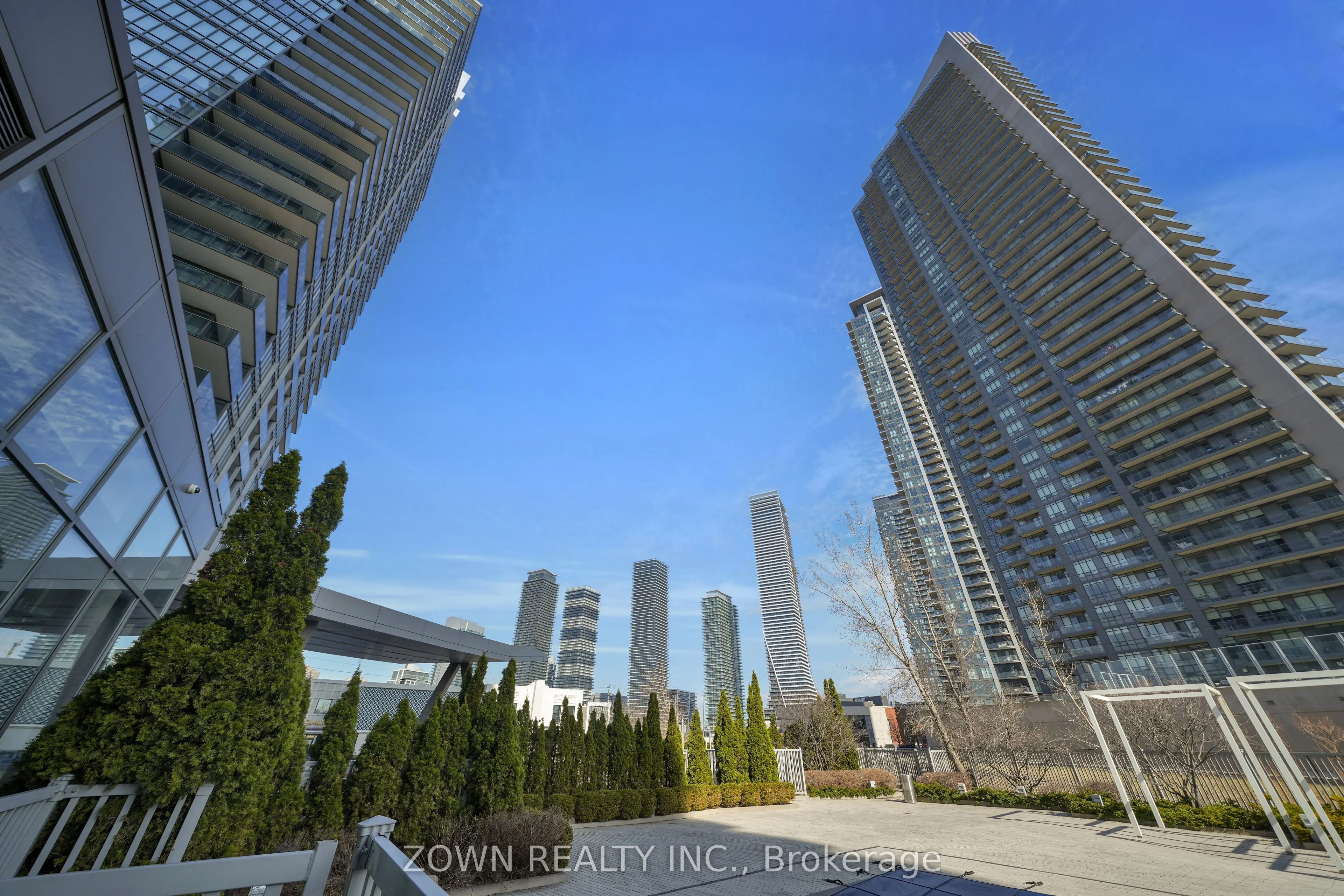 88 Park Lawn Road #1002