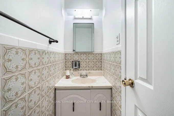 3 Clayhall Crescent