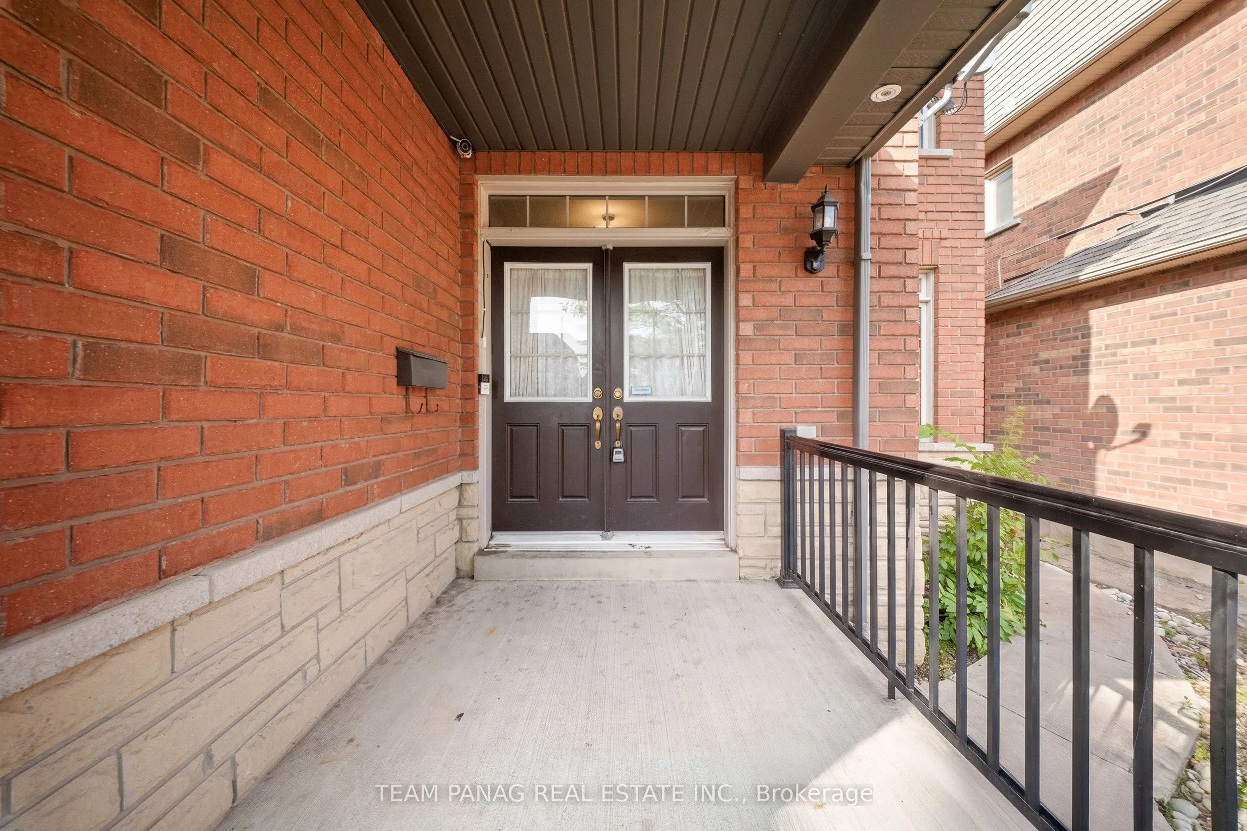 47 Sorbonne Drive