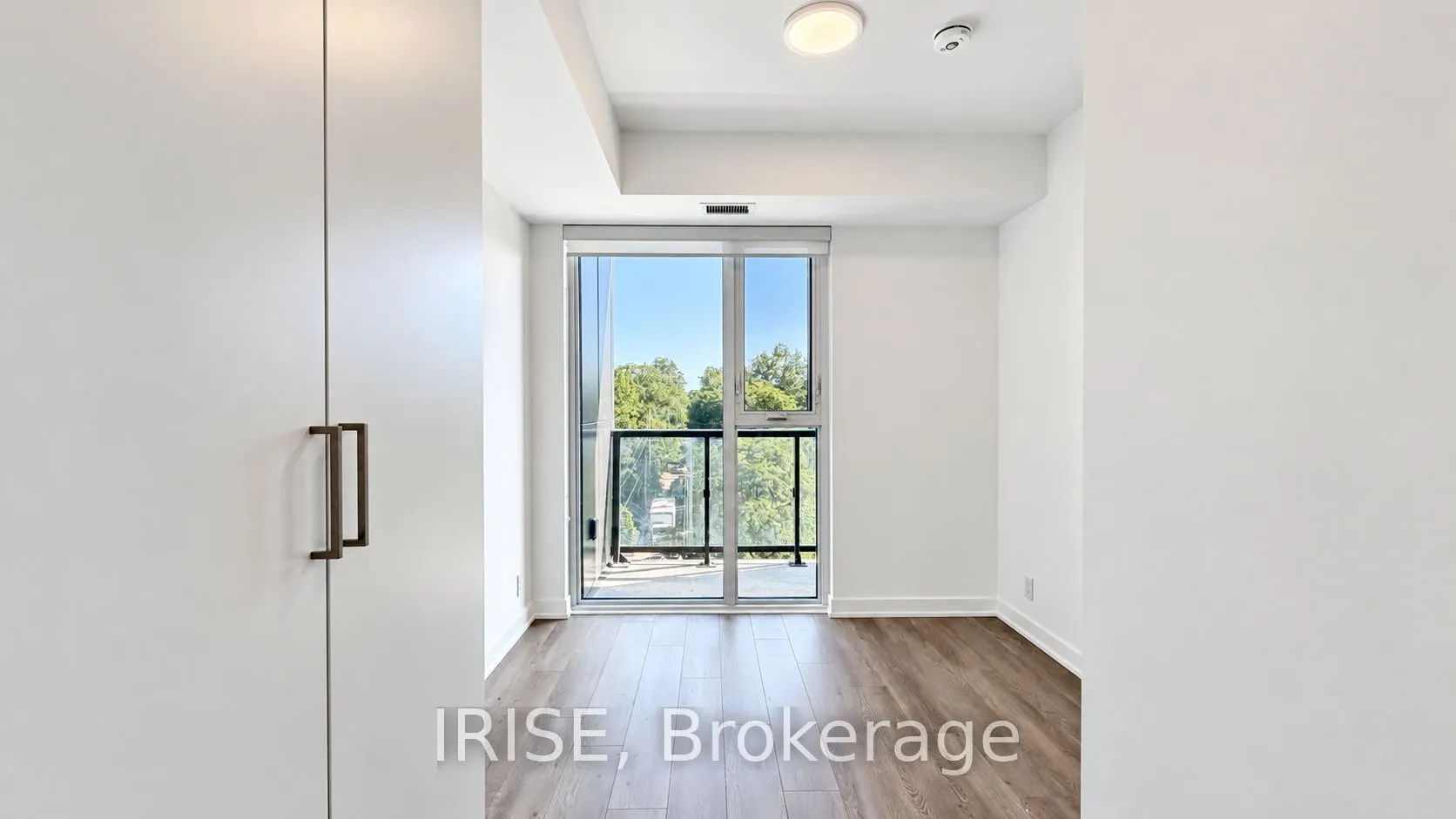 1660 Bloor Street W #604