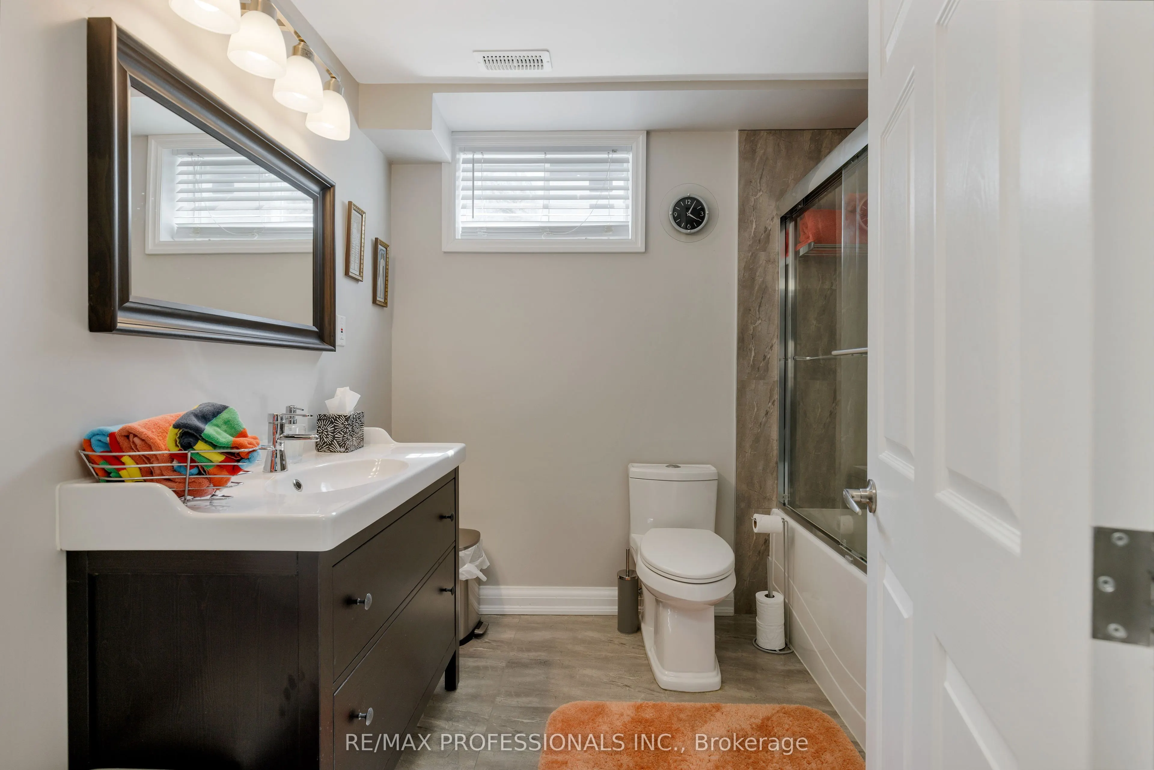 106 Rathburn Road