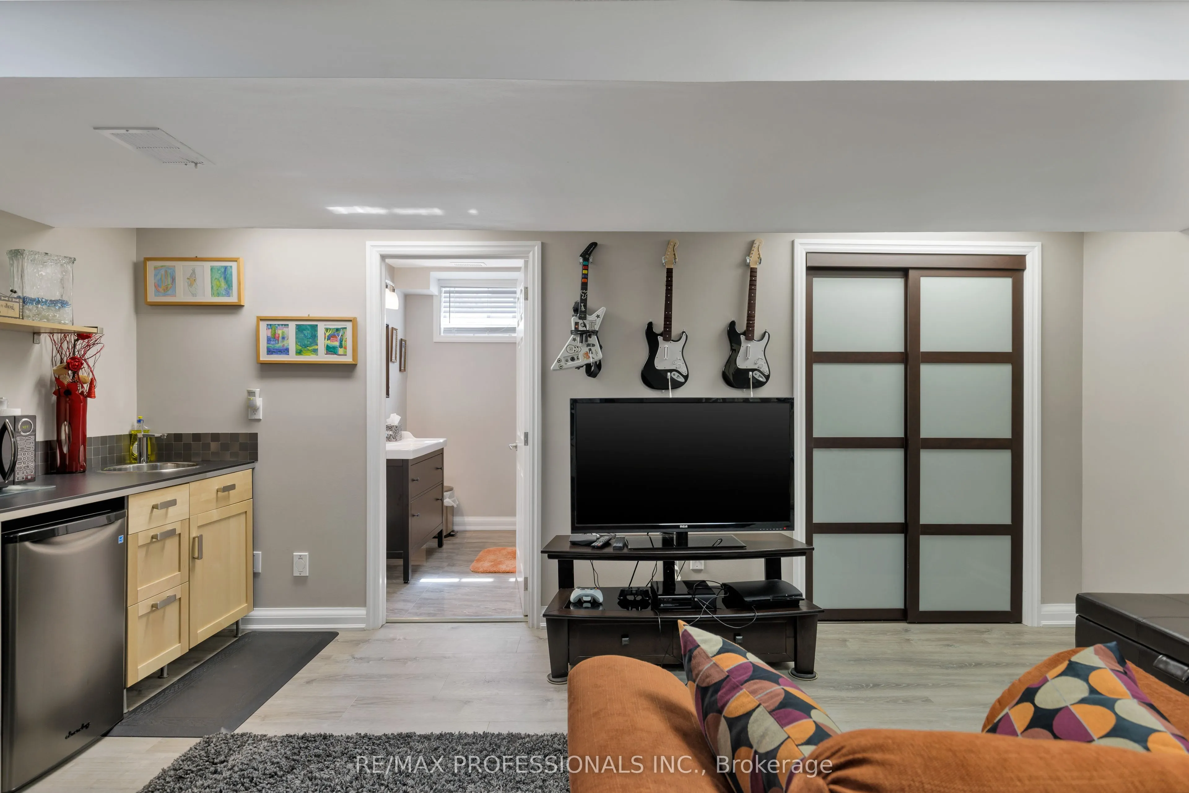 106 Rathburn Road