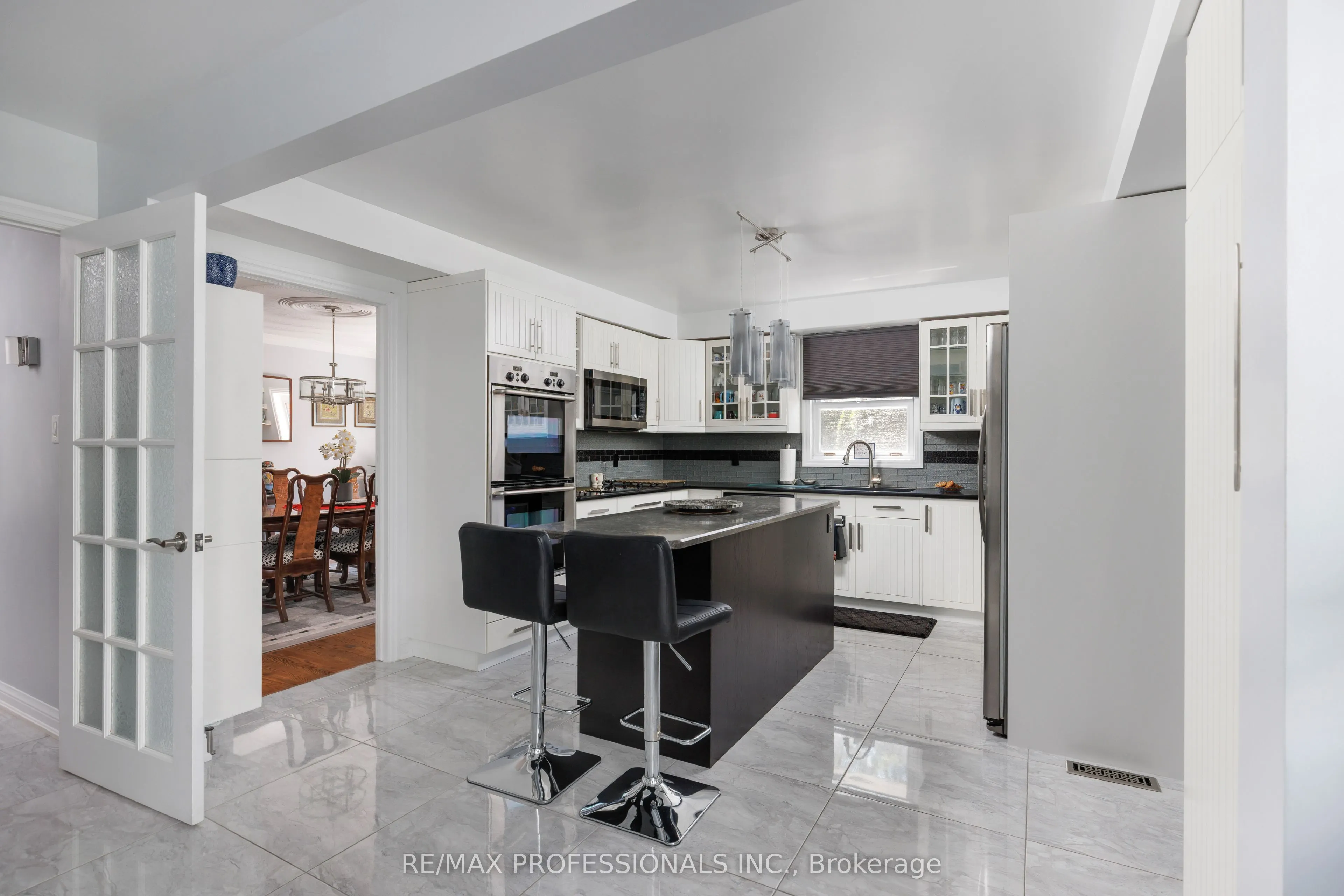 106 Rathburn Road