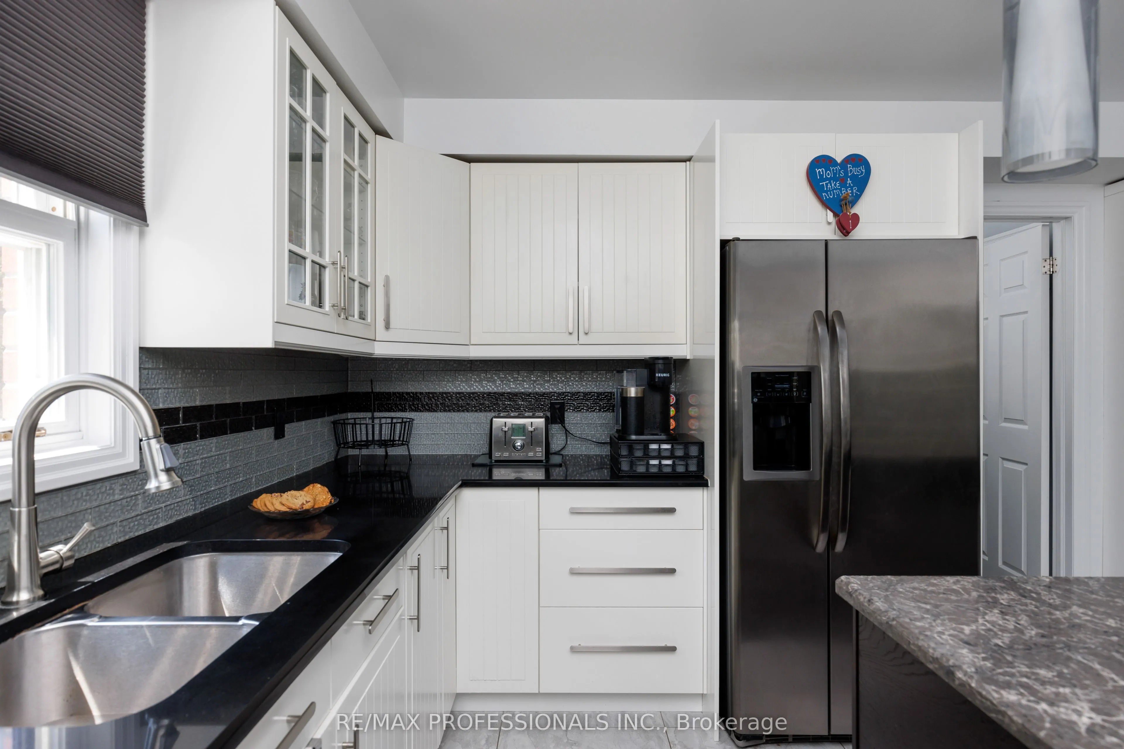 106 Rathburn Road