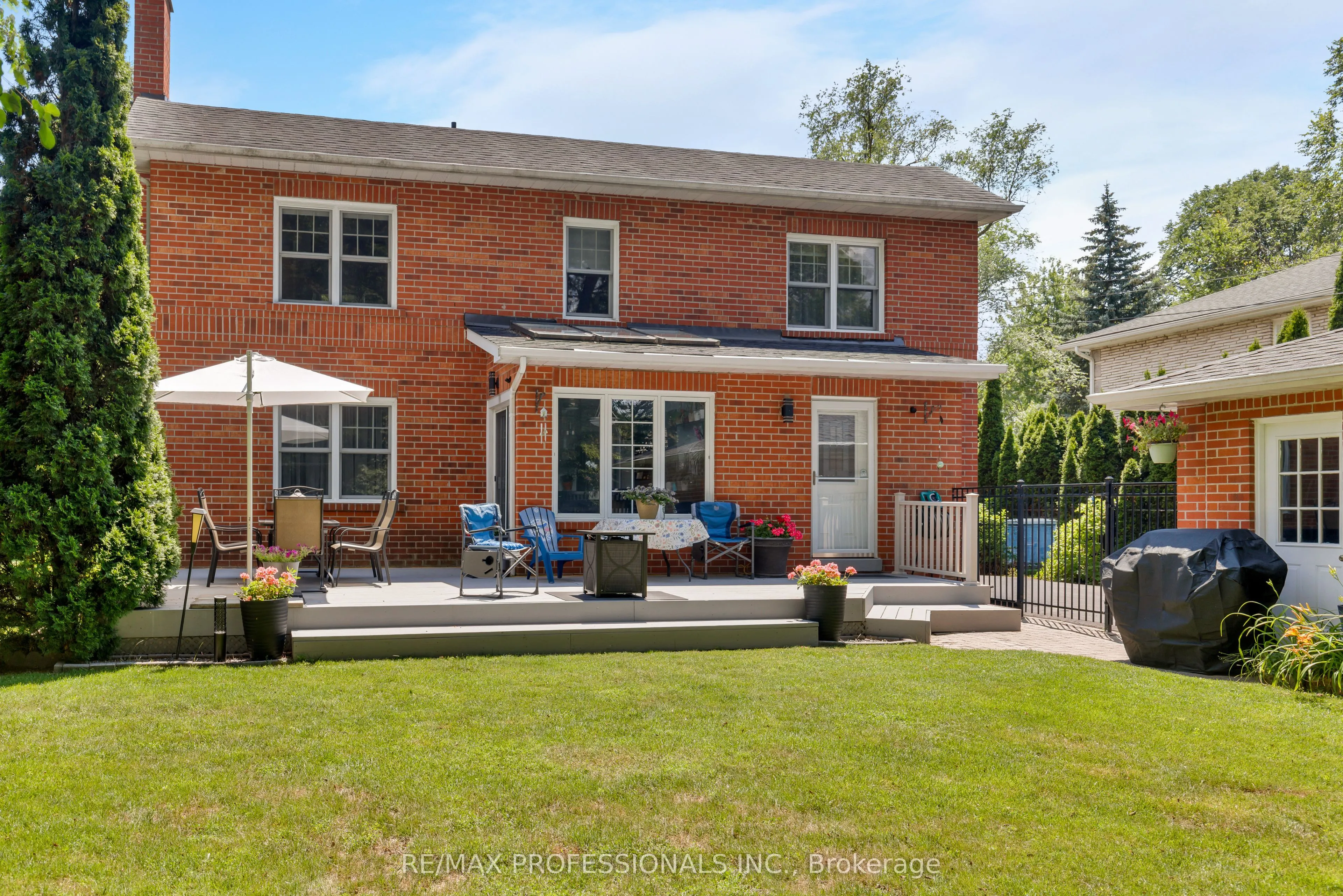 106 Rathburn Road