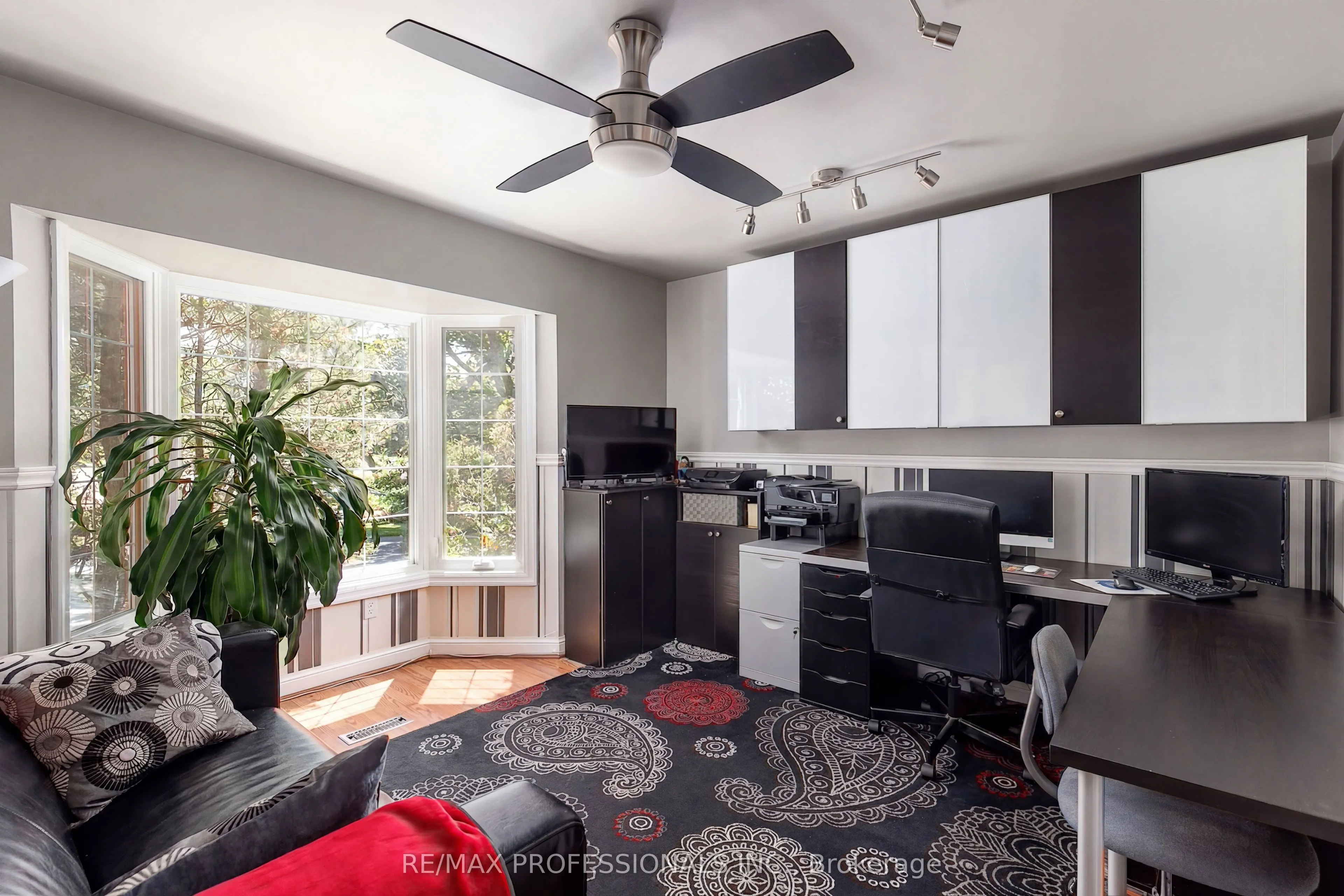 106 Rathburn Road