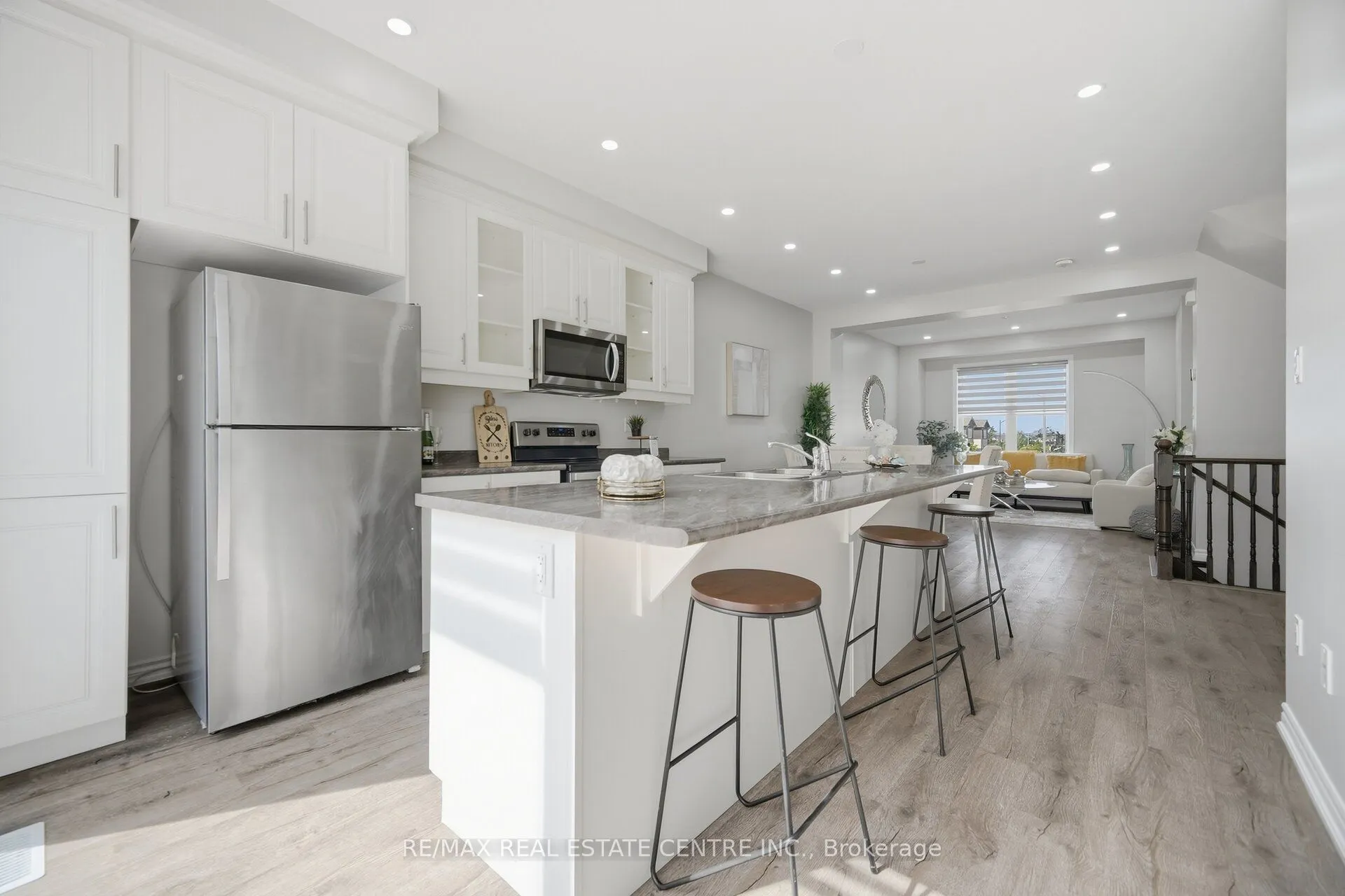 975 whitlock Avenue #25