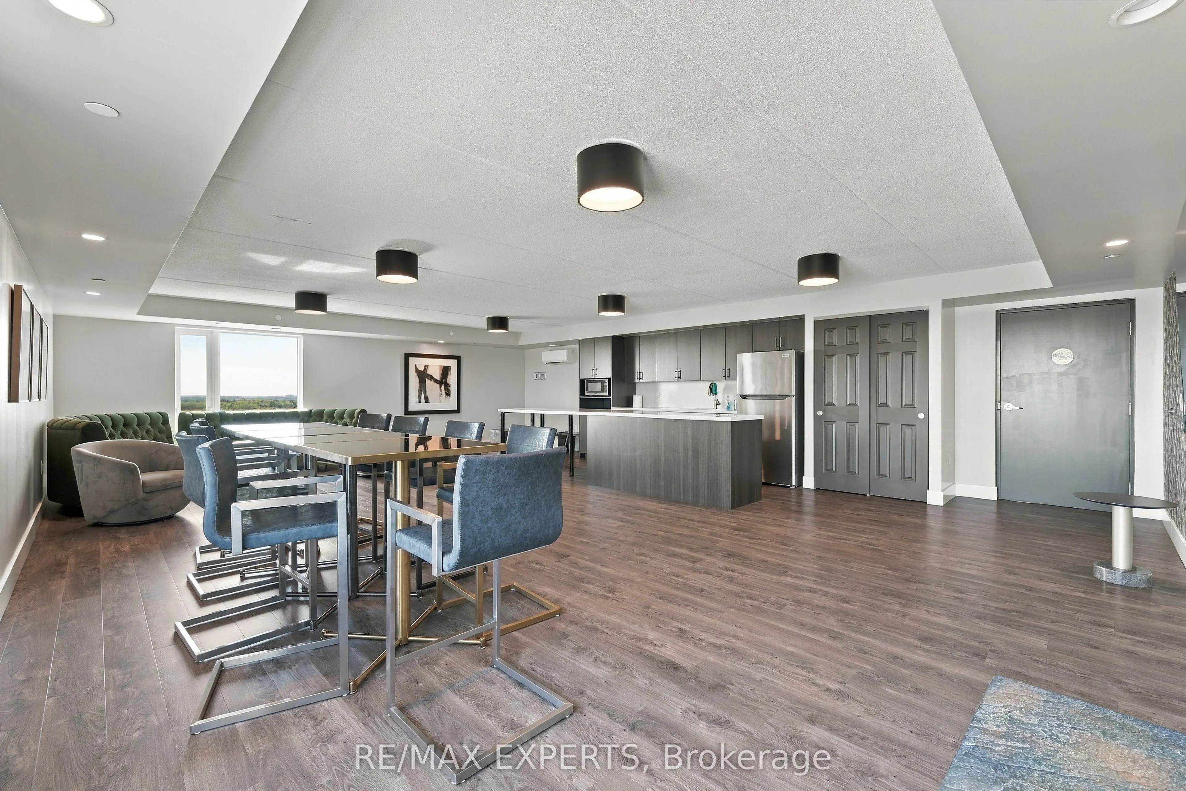 716 Main Street #210
