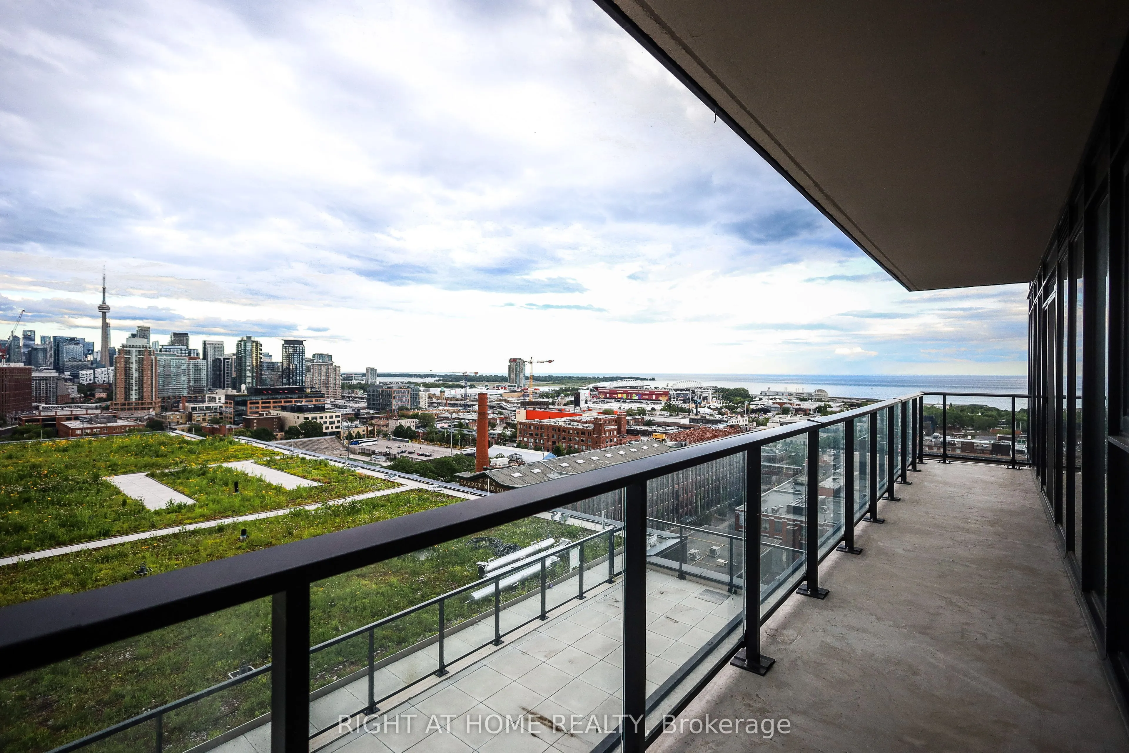 285 Dufferin Street #1602