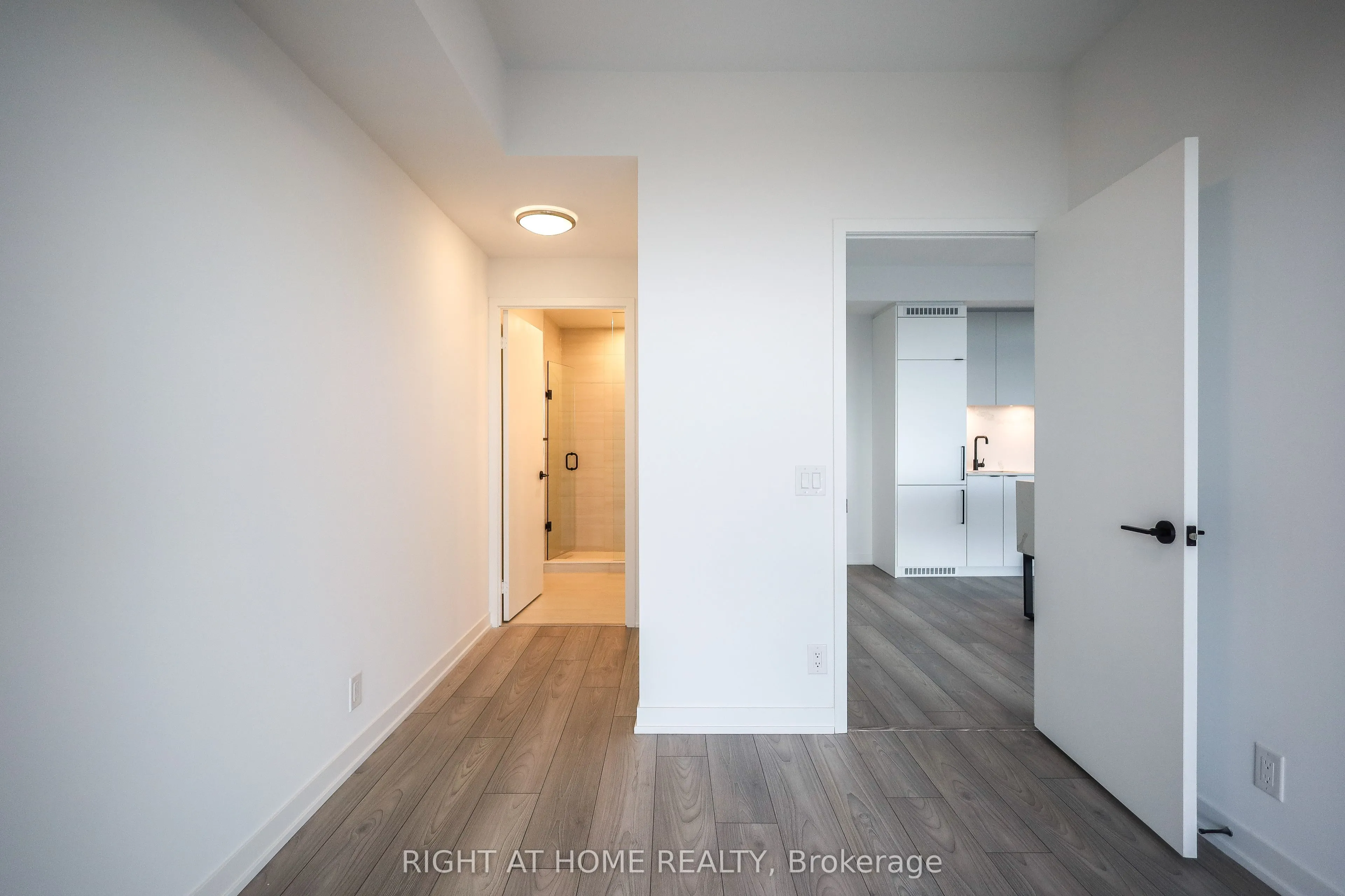 285 Dufferin Street #1602