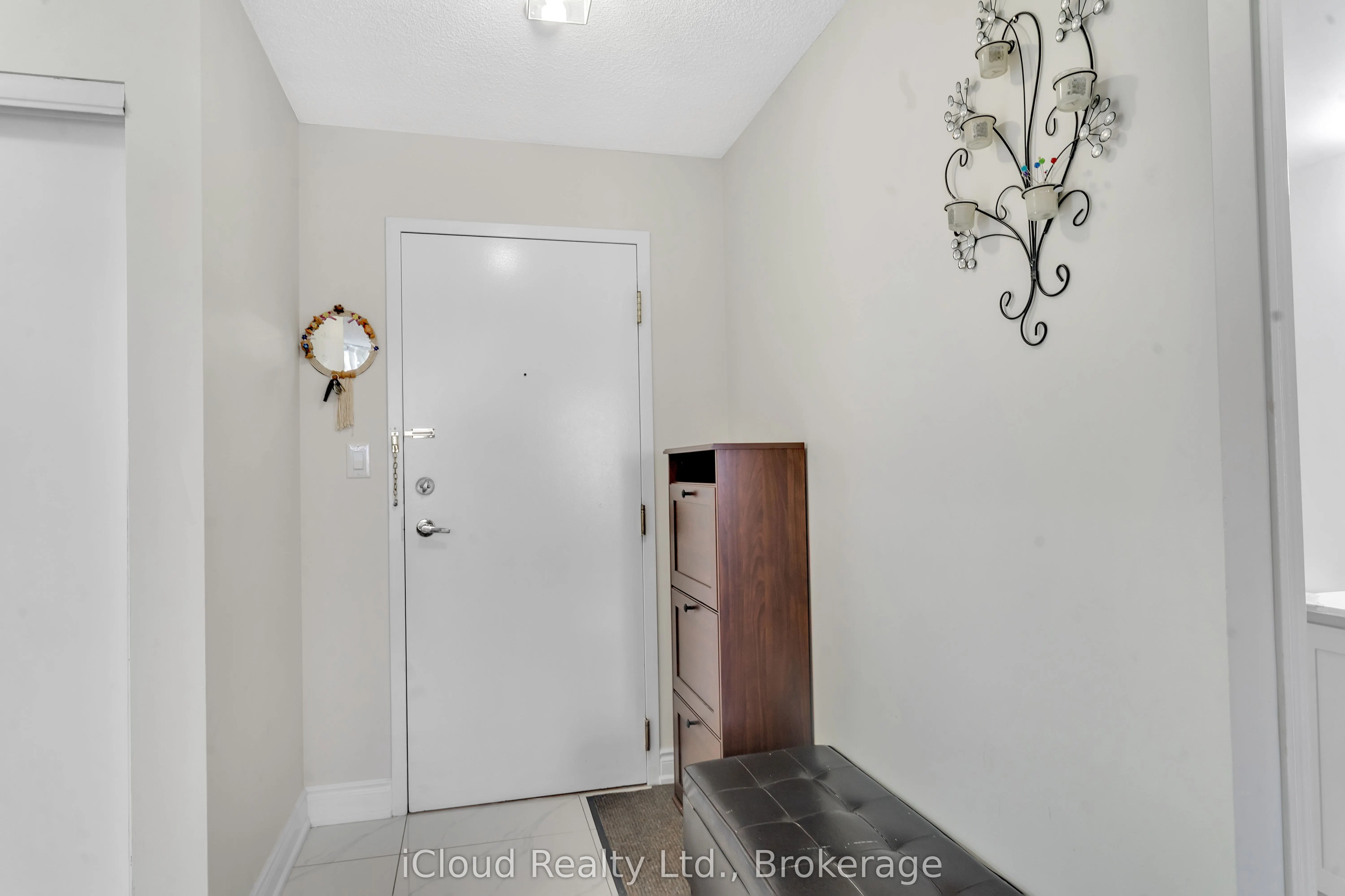 135 Hillcrest Avenue #903