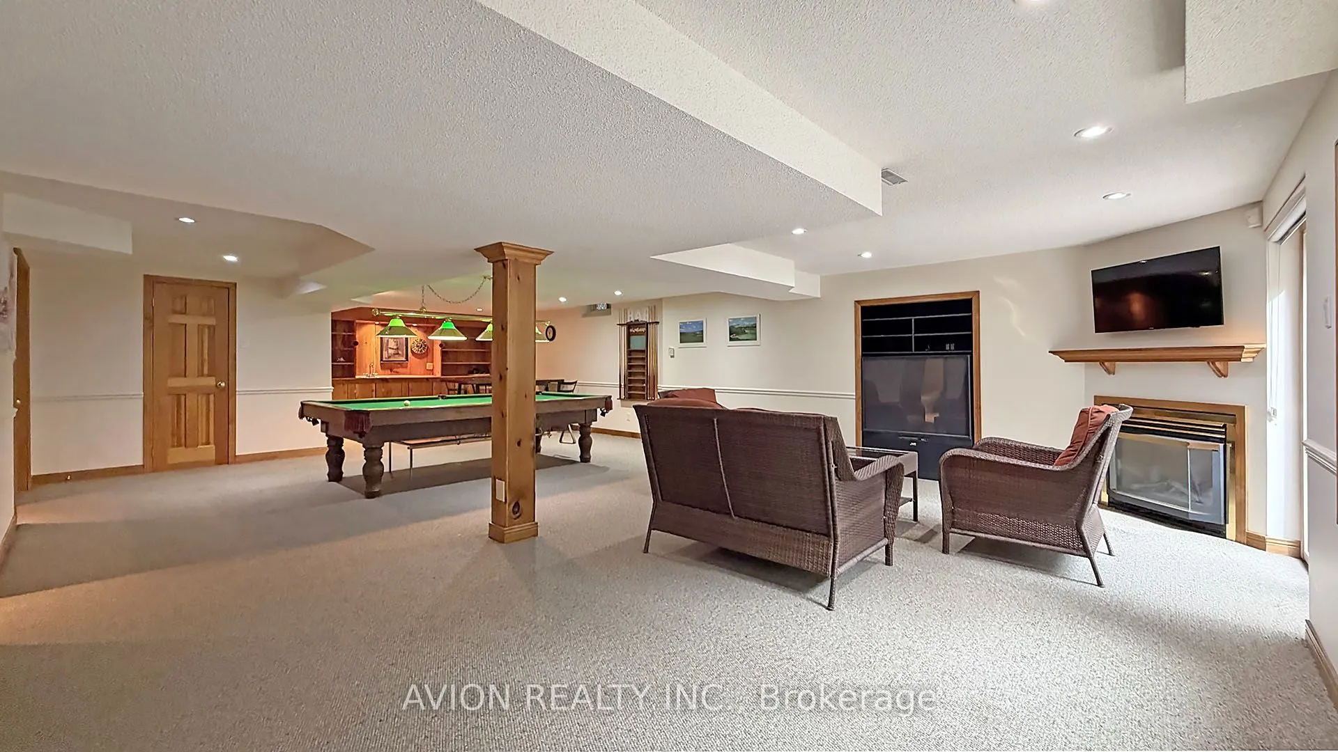 2068 Nipigon Drive