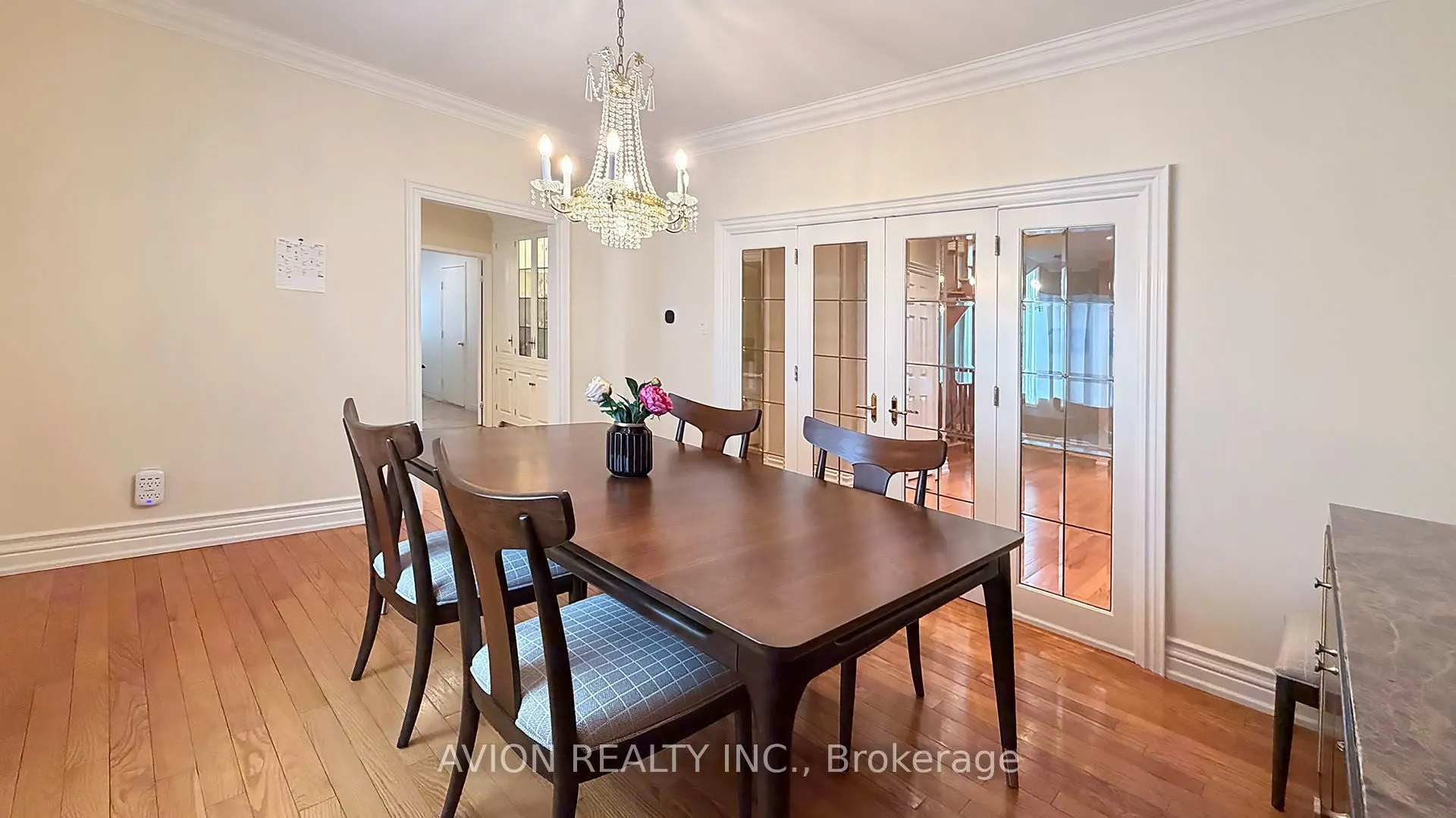 2068 Nipigon Drive