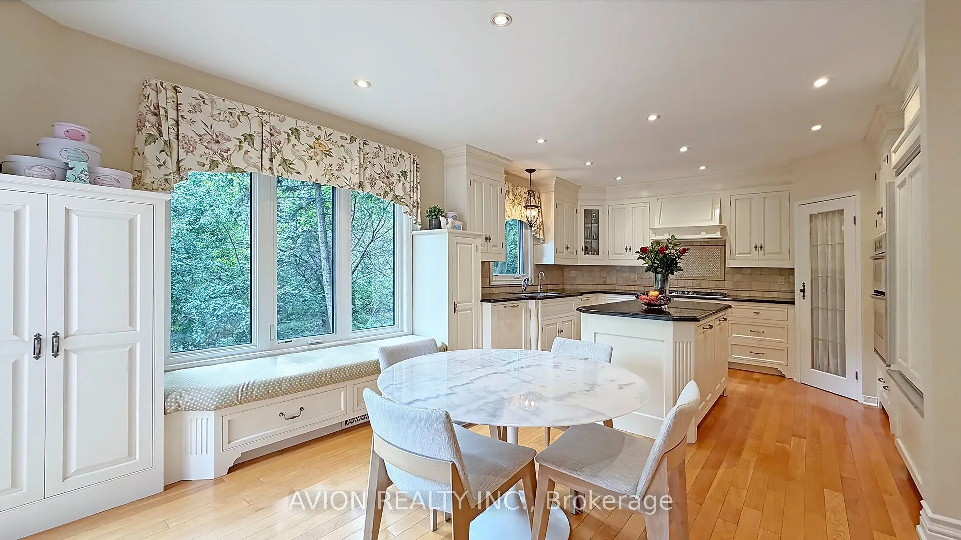 2068 Nipigon Drive