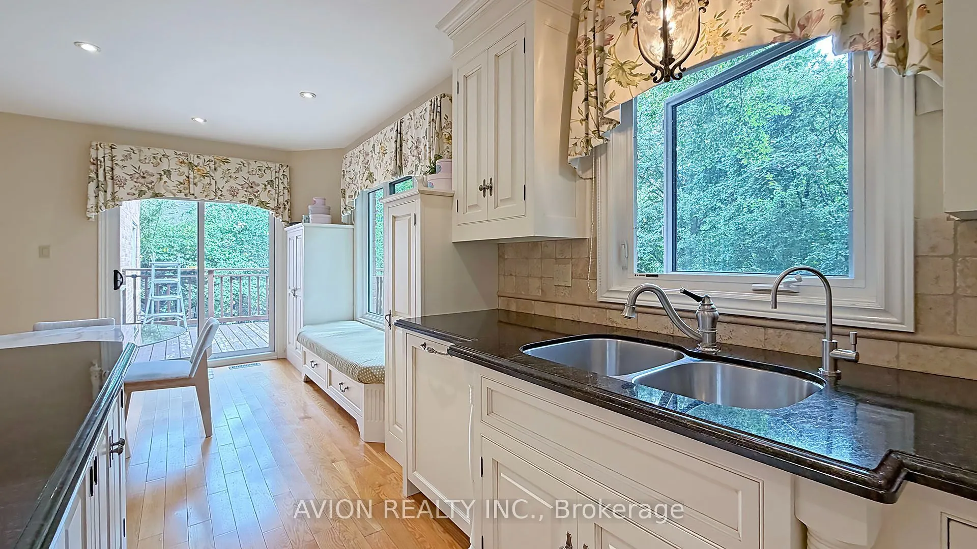 2068 Nipigon Drive