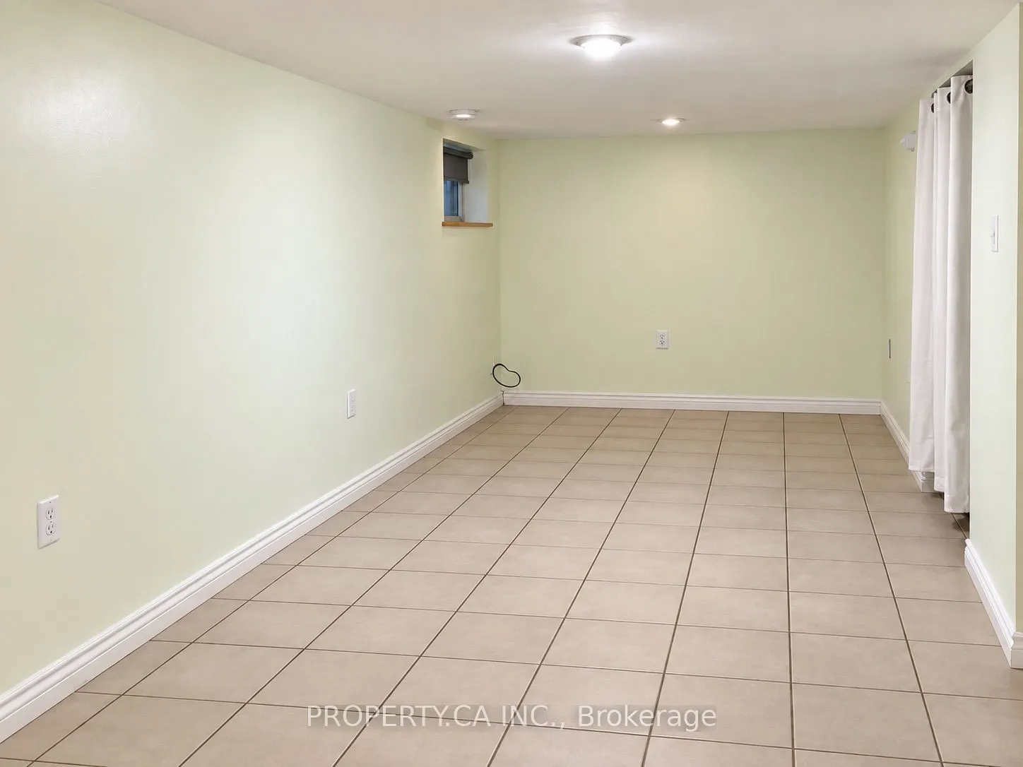 83 St John Road #Lower Level