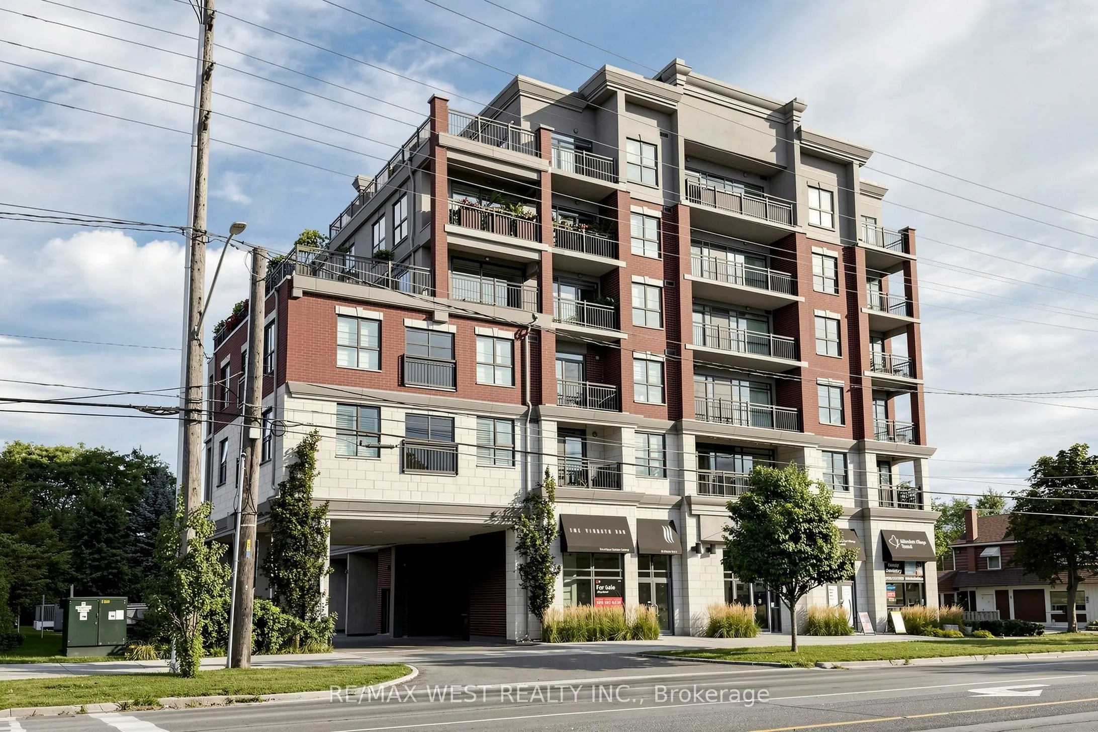 34 Plains Road E #605