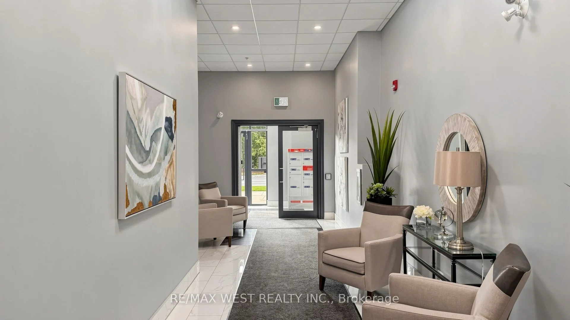 34 Plains Road E #605