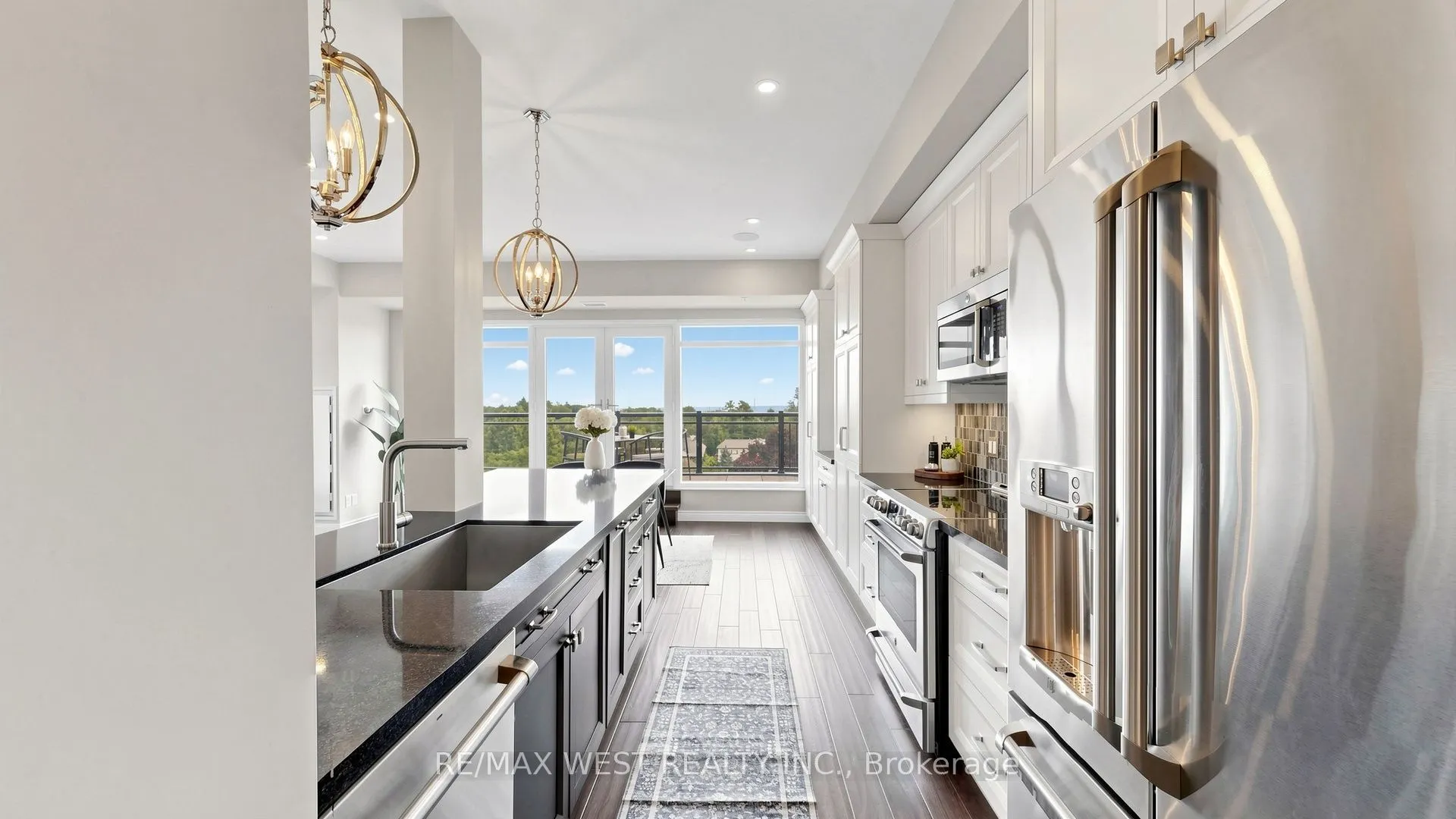 34 Plains Road E #605