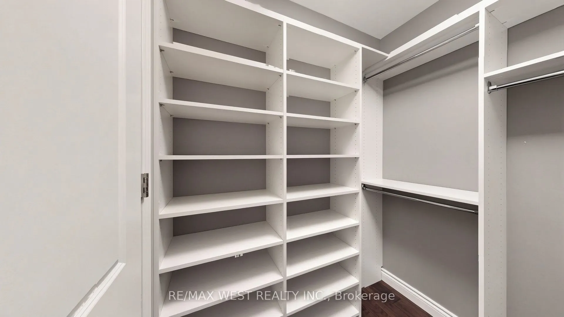 34 Plains Road E #605