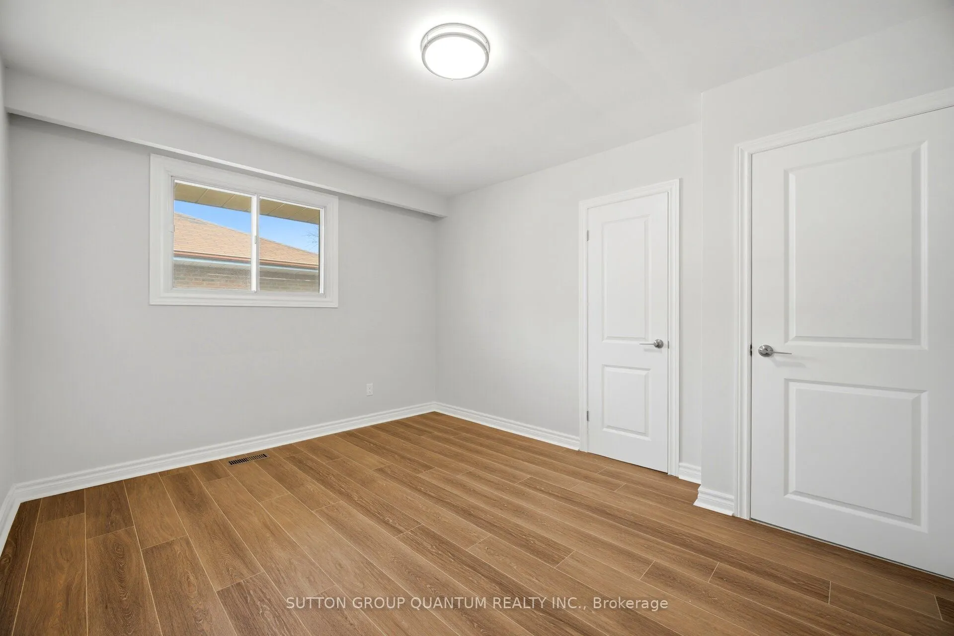 126 Angelene Street