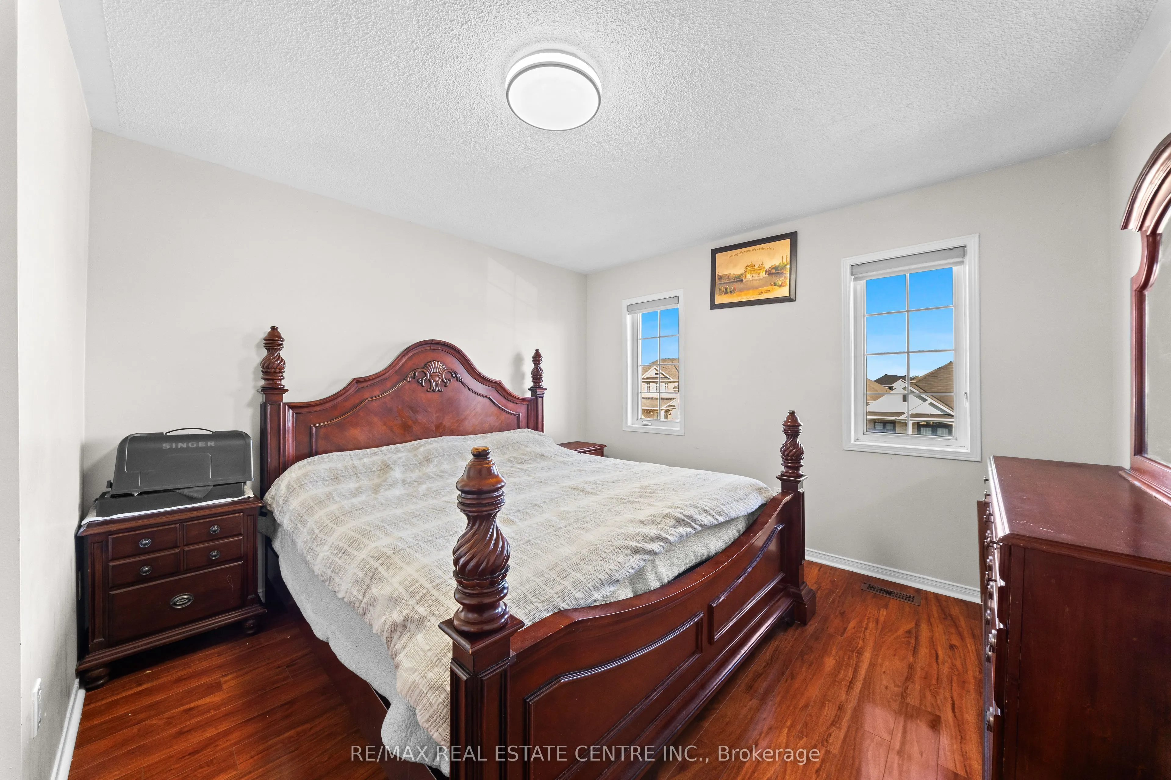 10 Midvale Road