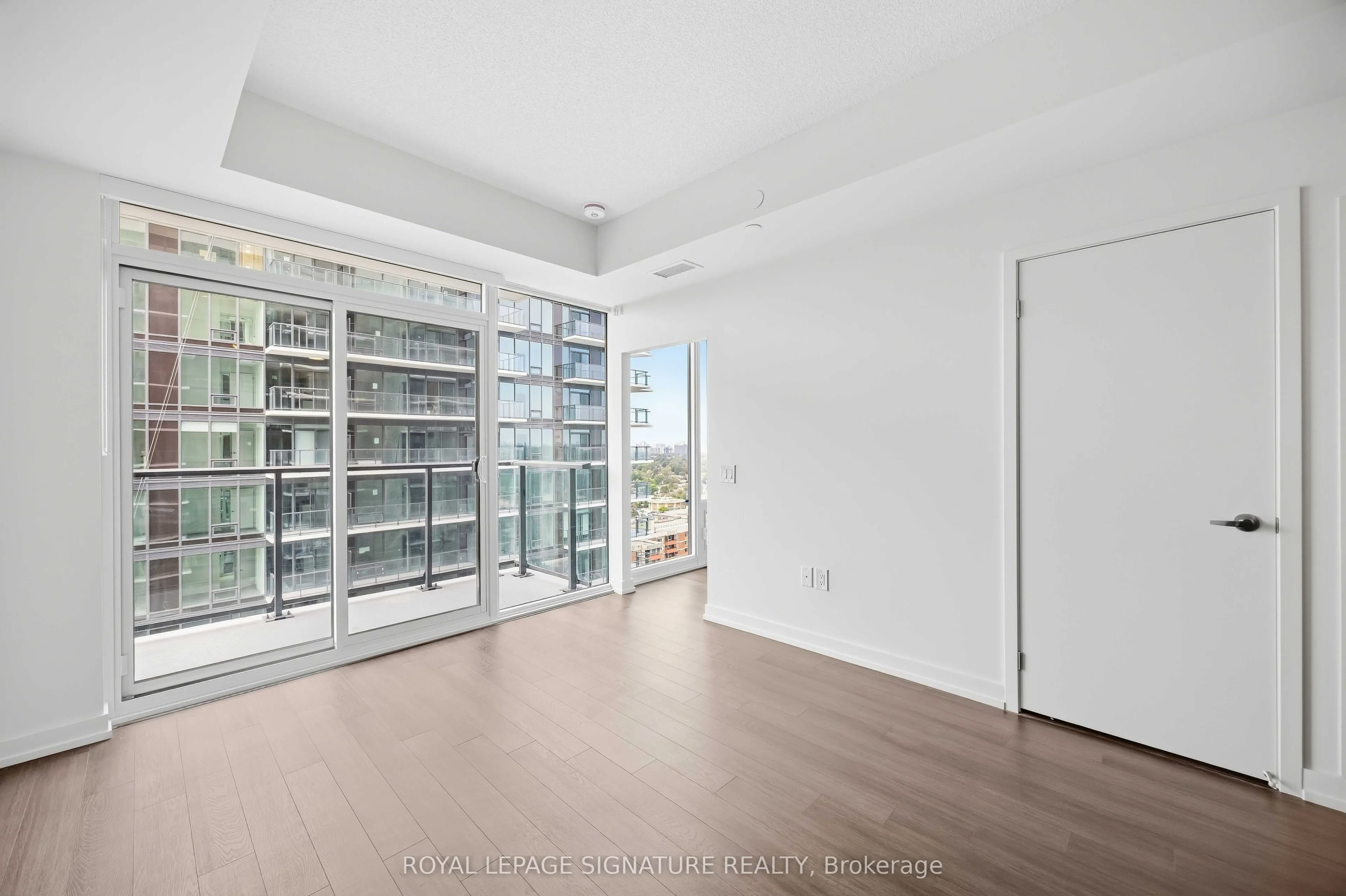4010 Eglinton Avenue W #2216