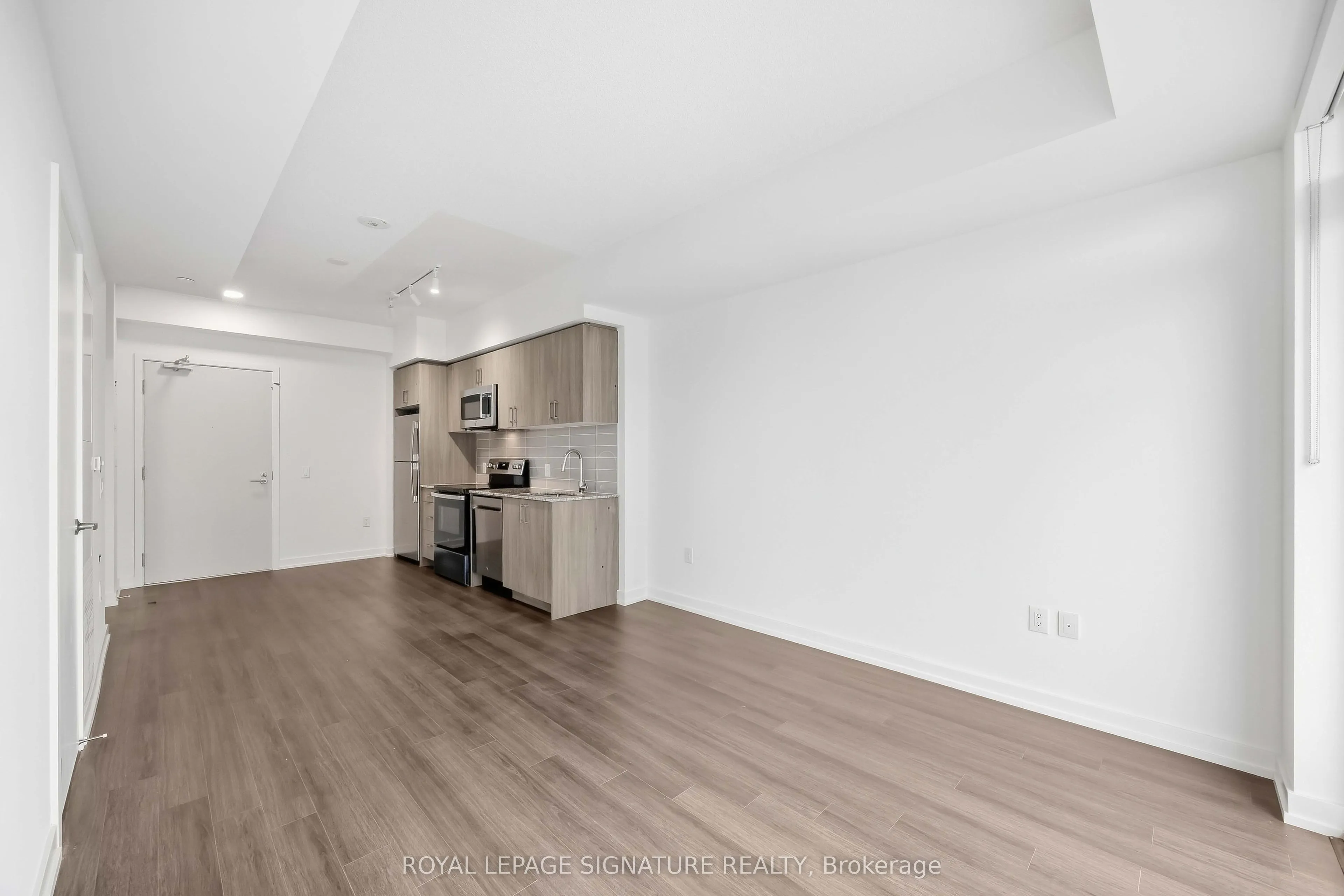 4010 Eglinton Avenue W #2216