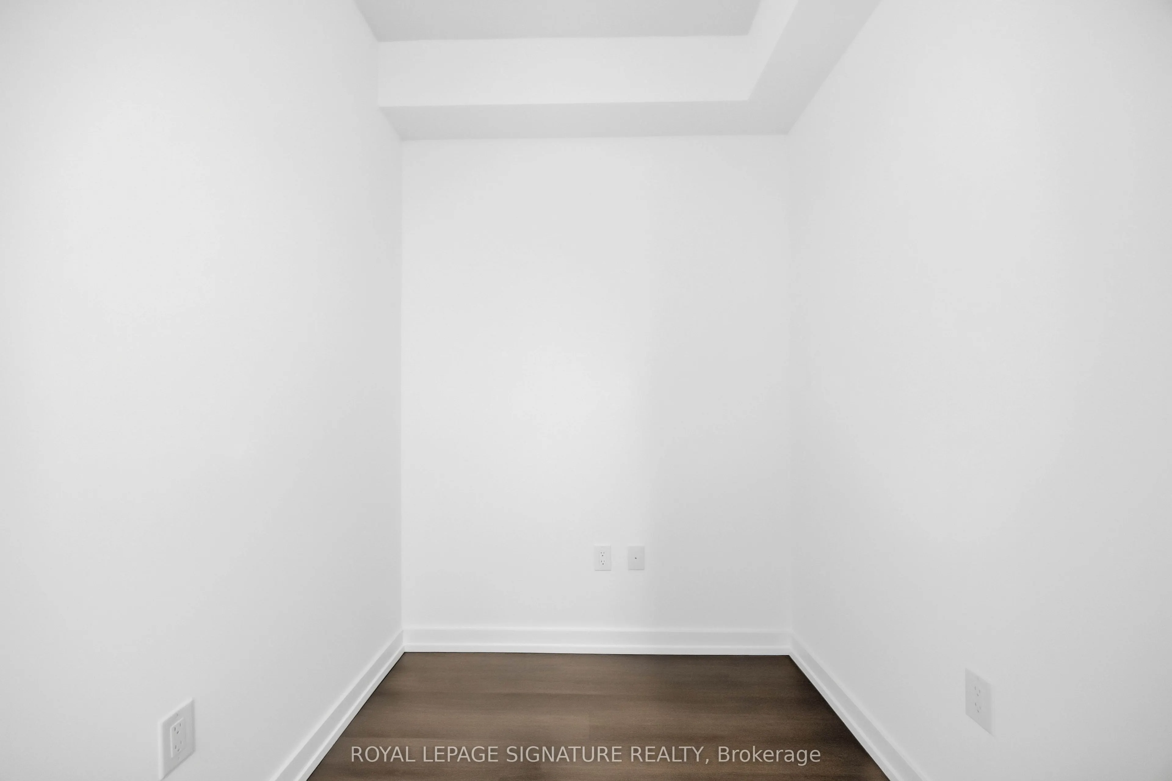 4010 Eglinton Avenue W #2216