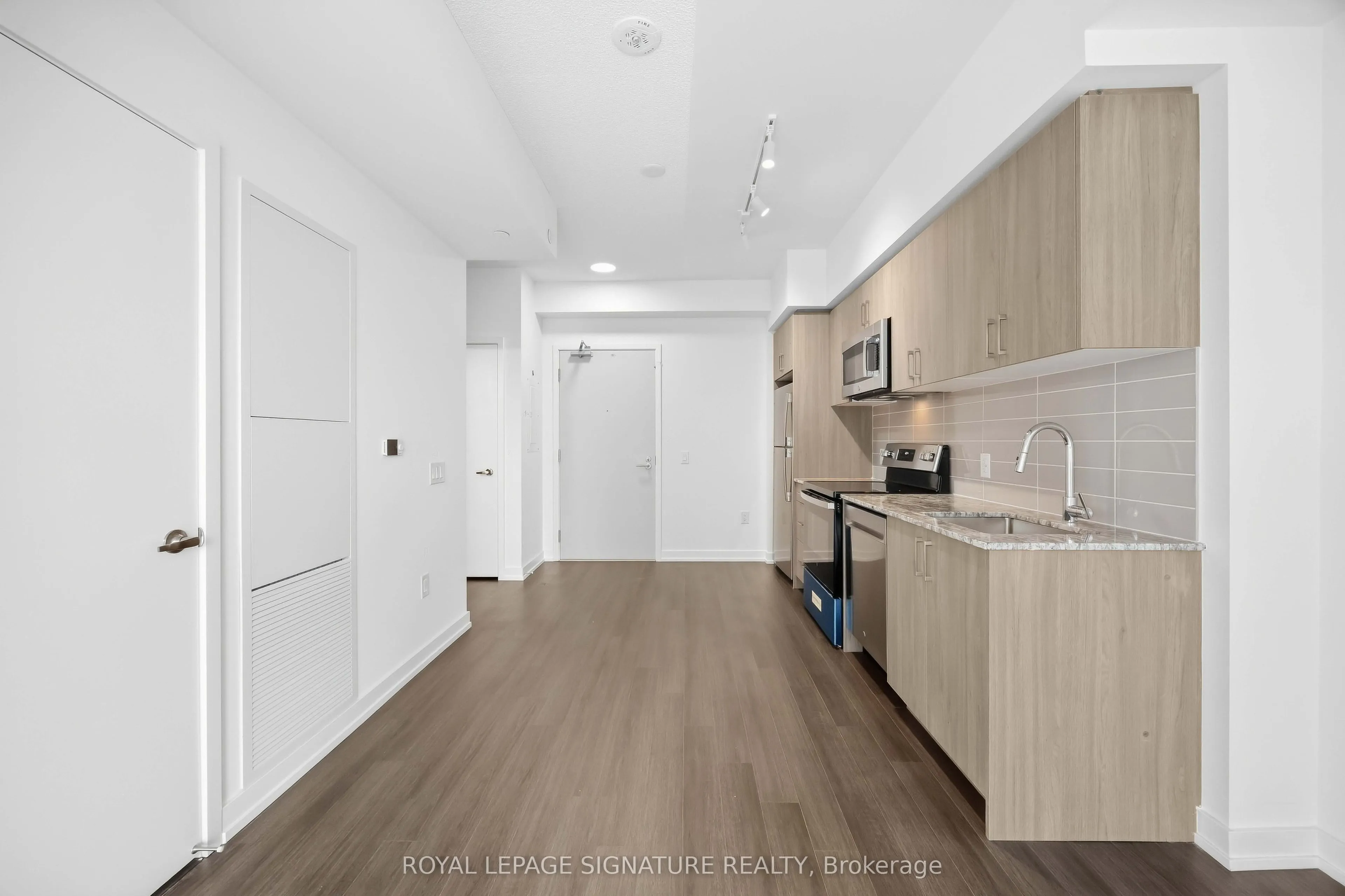 4010 Eglinton Avenue W #2216