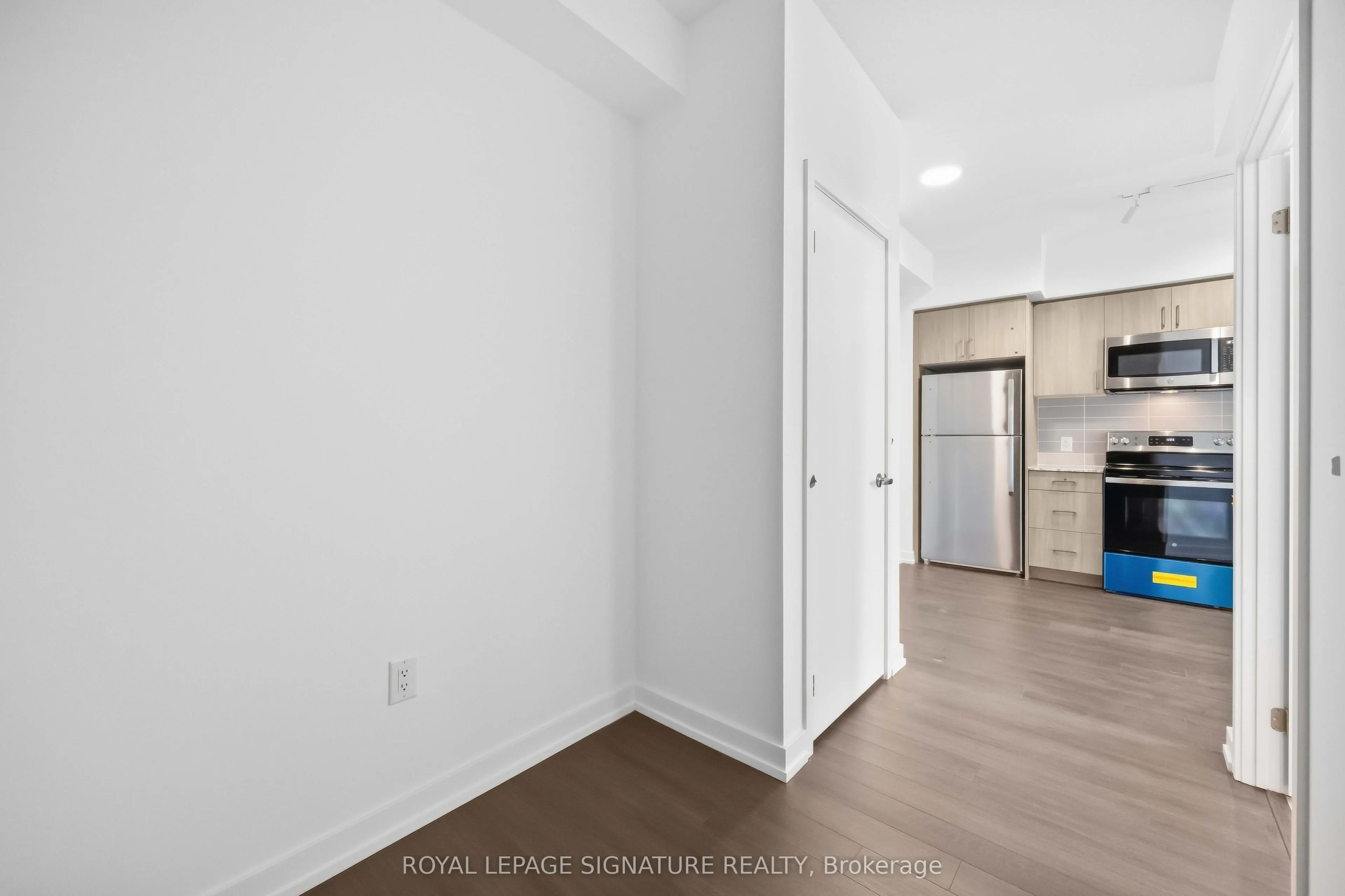 4010 Eglinton Avenue W #2216