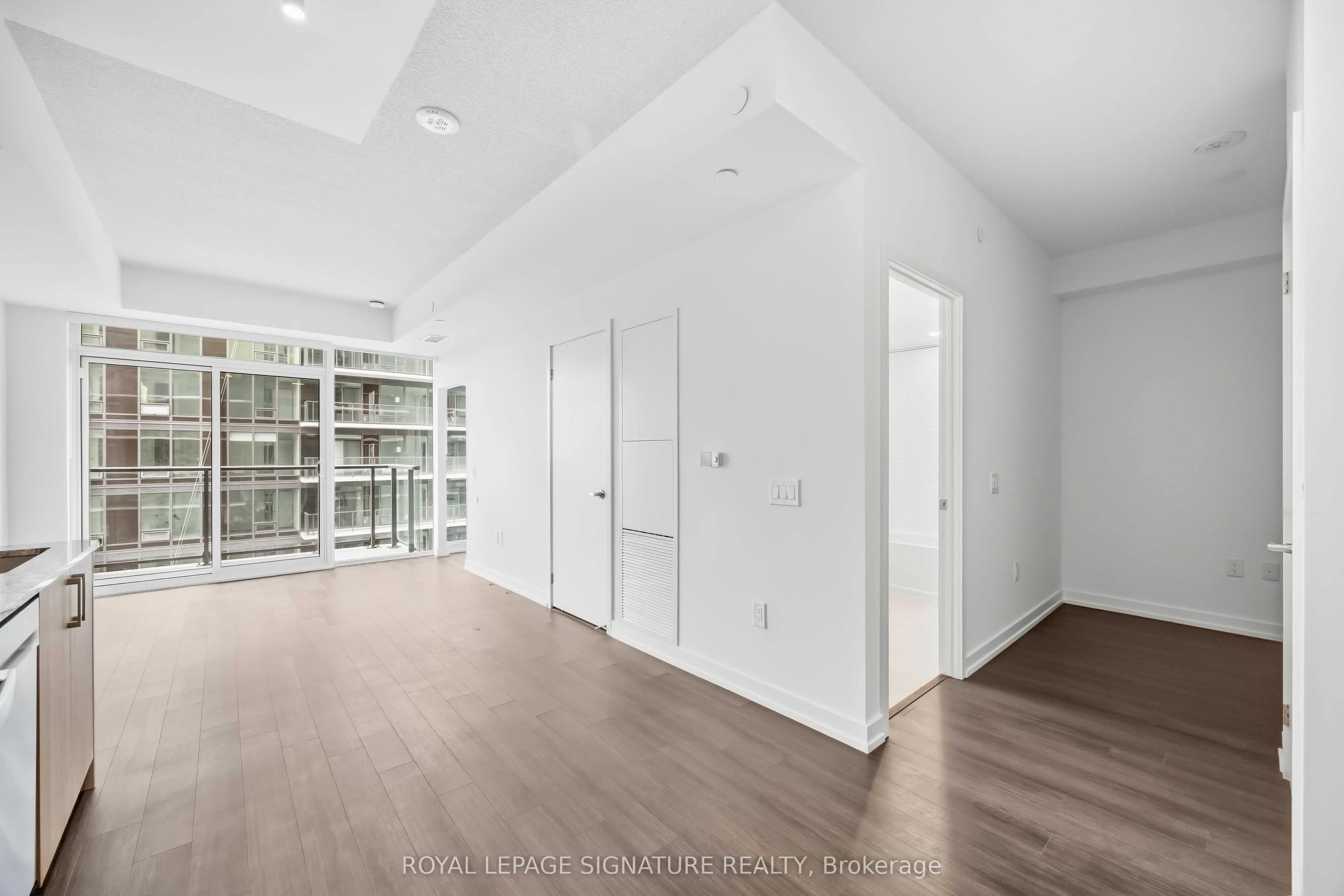 4010 Eglinton Avenue W #2216