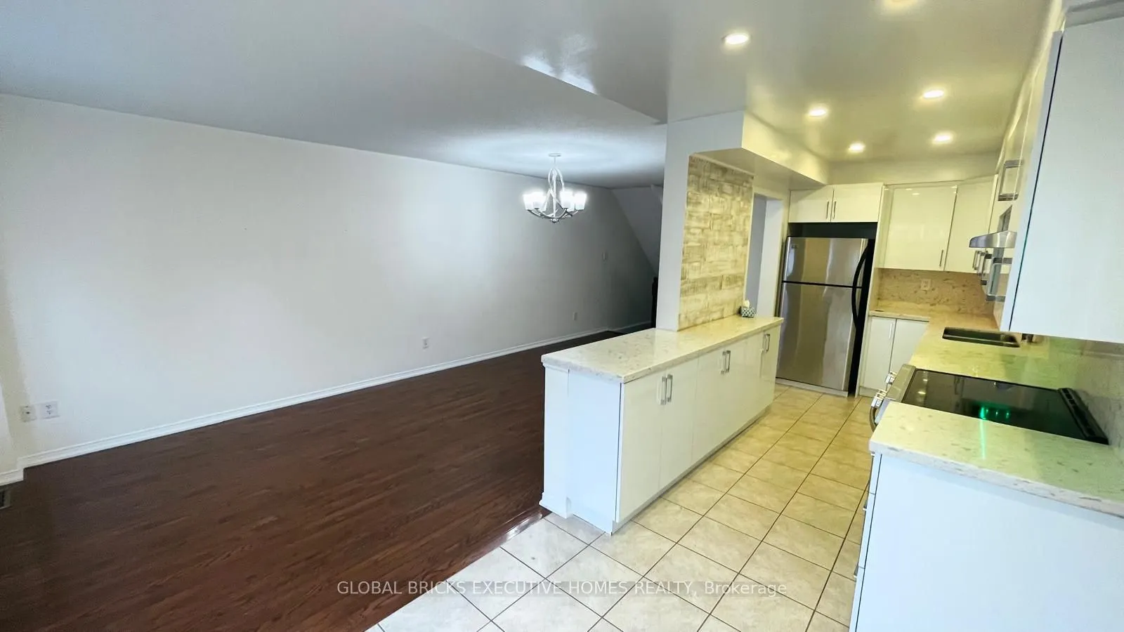 5255 Palmetto Place #11