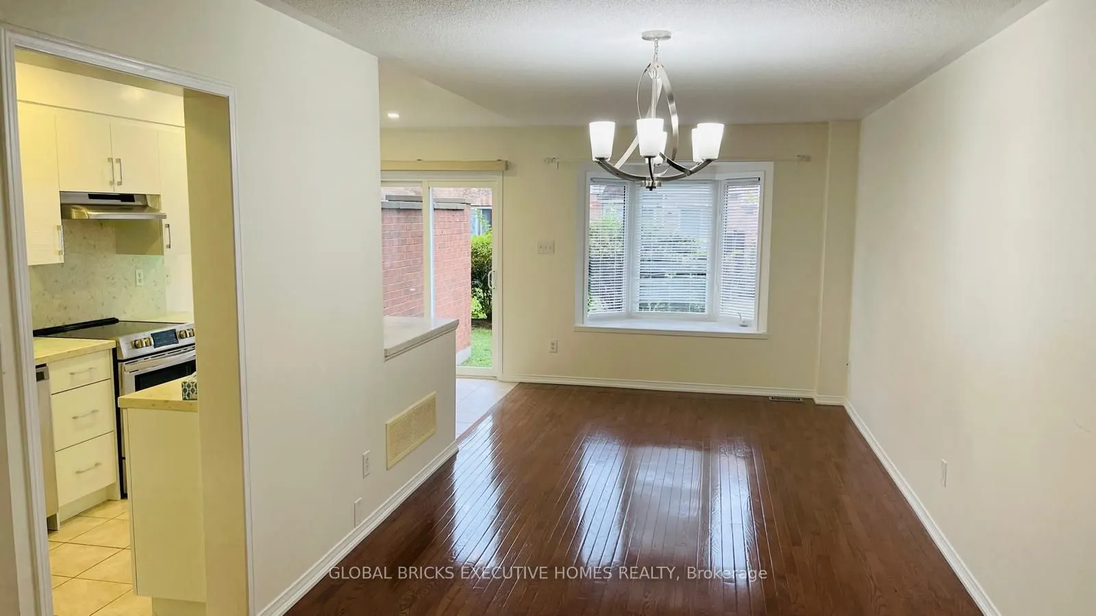5255 Palmetto Place #11