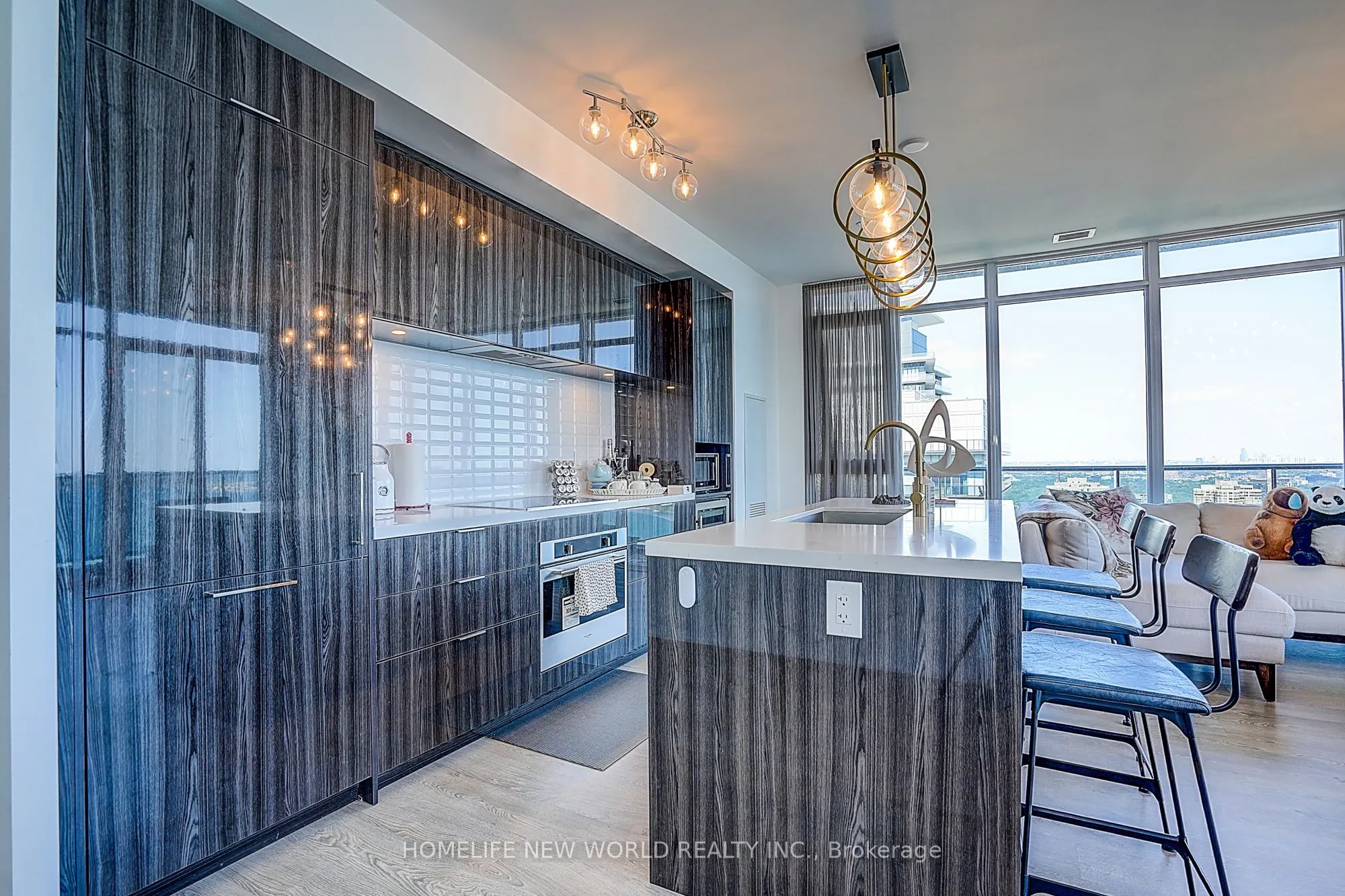 70 Annie Craig Drive #5204