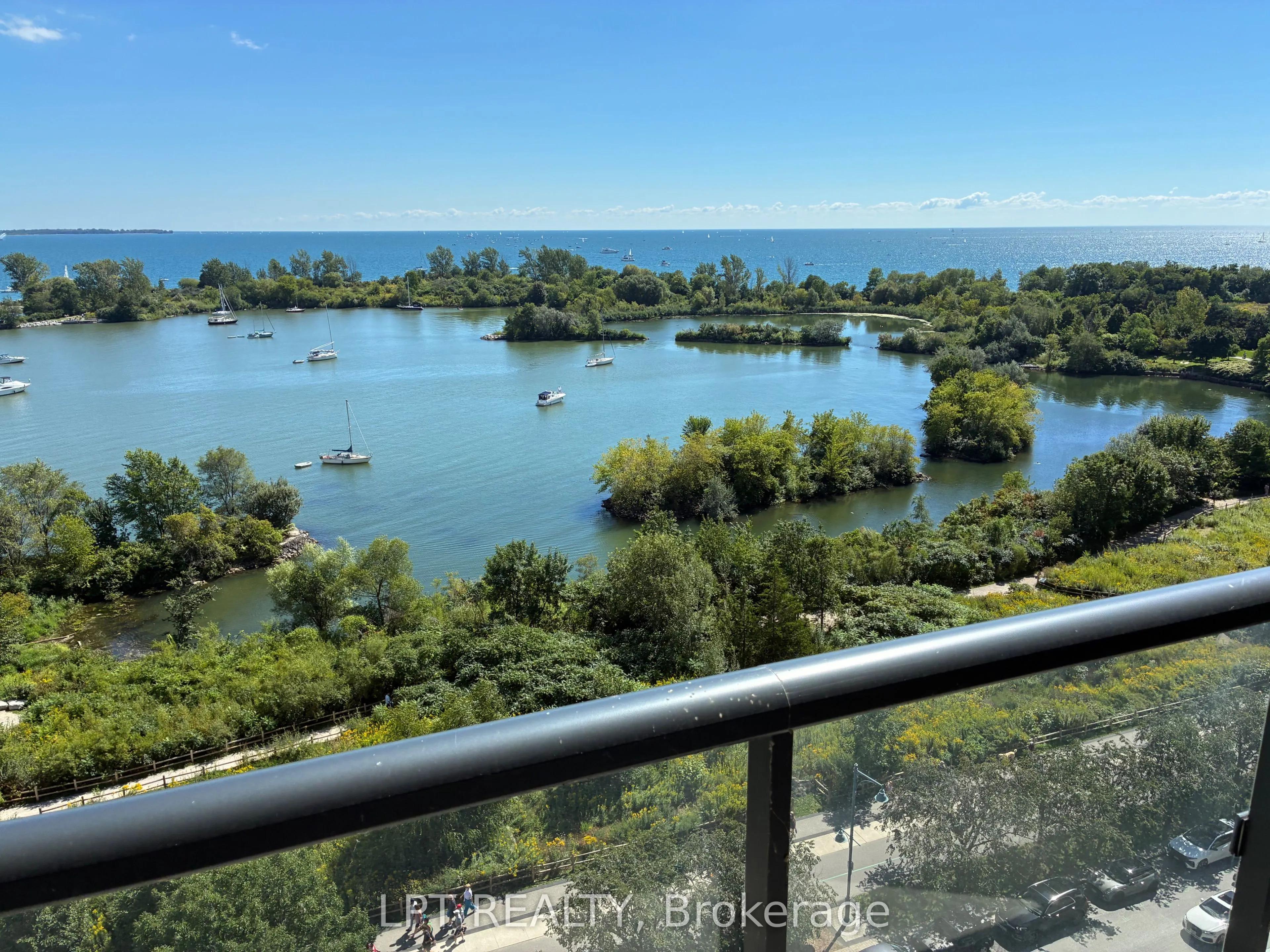 39 Annie Craig Drive #1015
