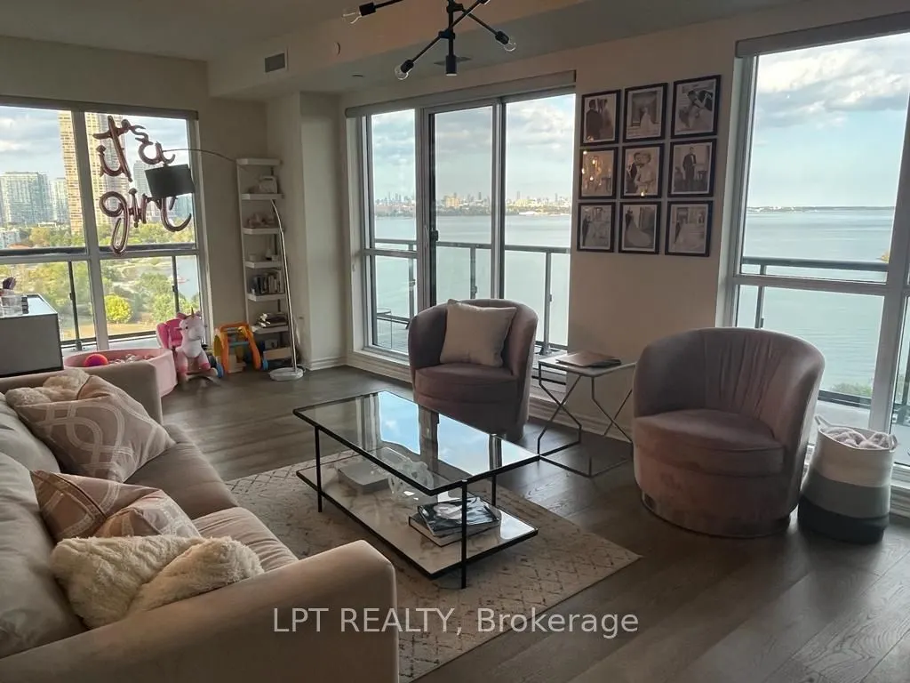 39 Annie Craig Drive #1015
